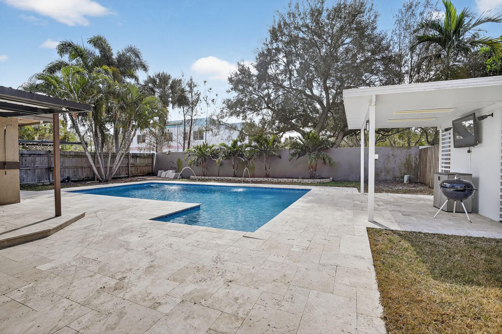 Beaumont 106-11 B - Residential
