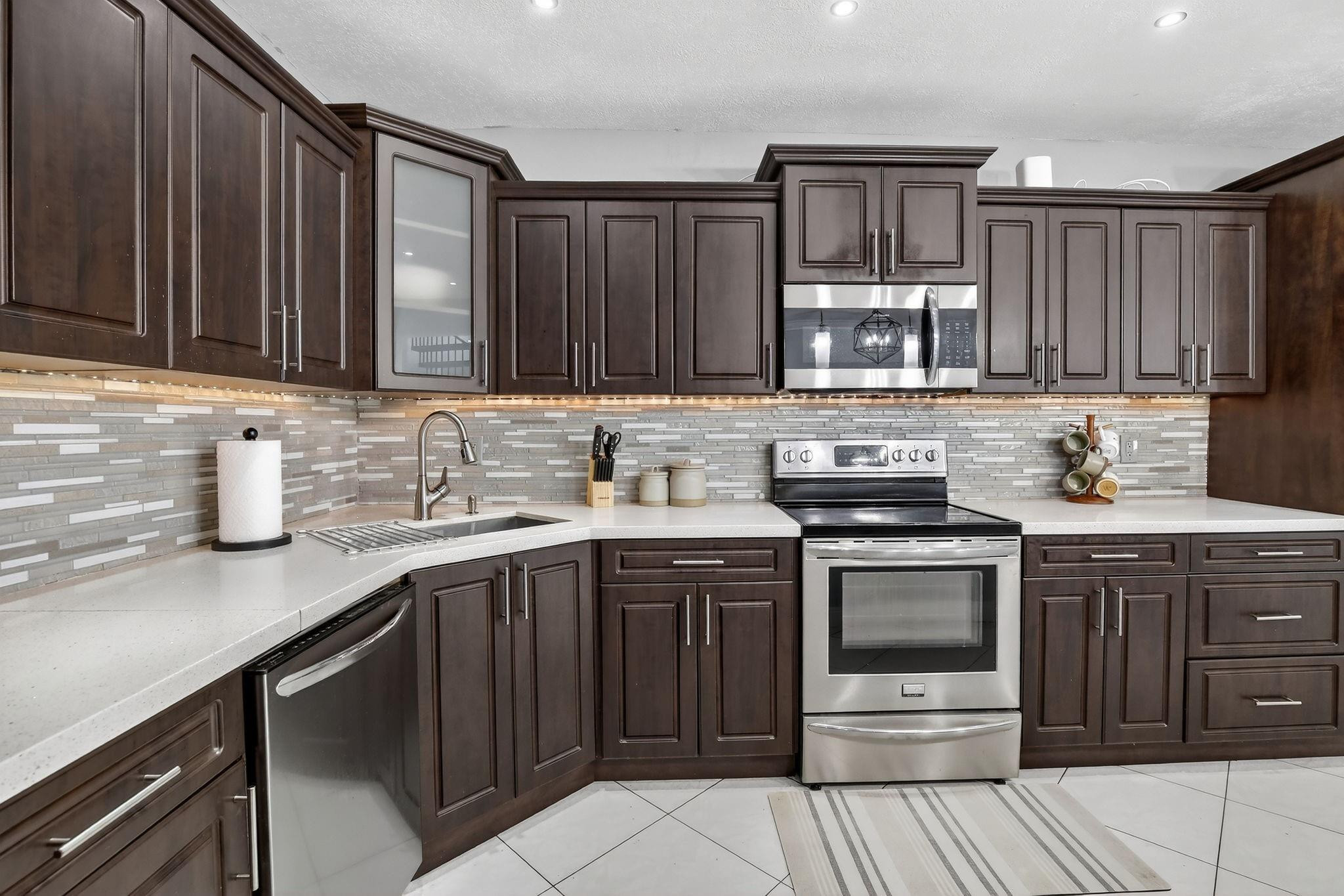 Beaumont 106-11 B - Residential