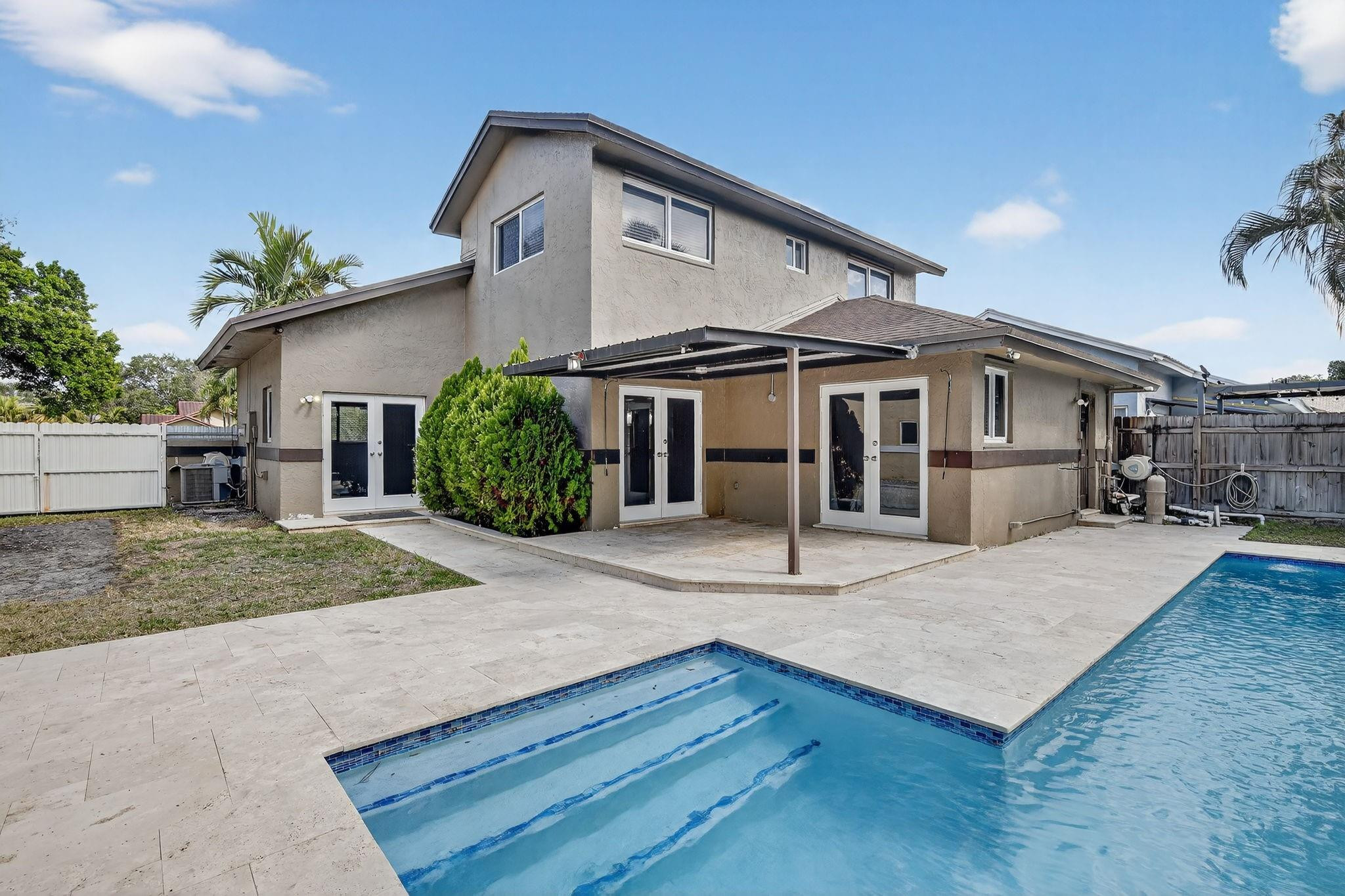 Beaumont 106-11 B - Residential