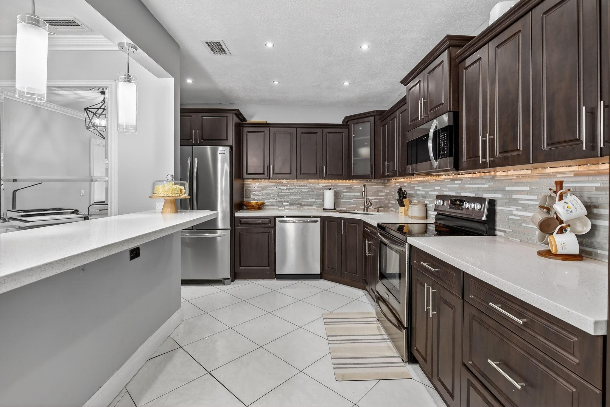 Beaumont 106-11 B - Residential