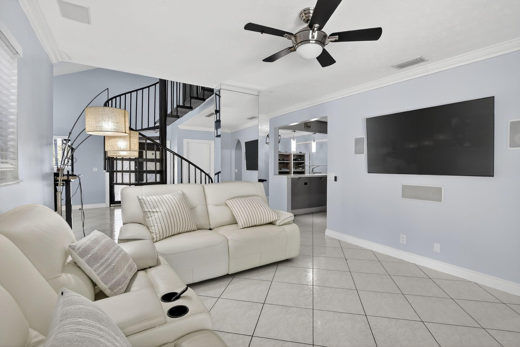 Beaumont 106-11 B - Residential