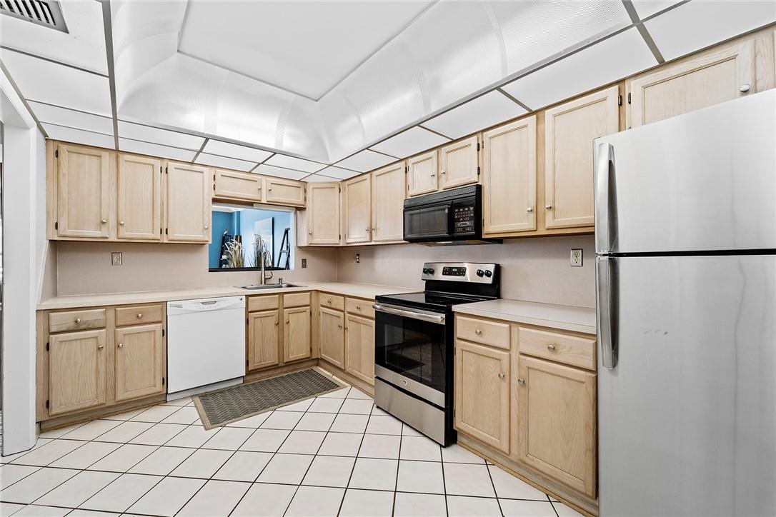 Regency Tower - Residential