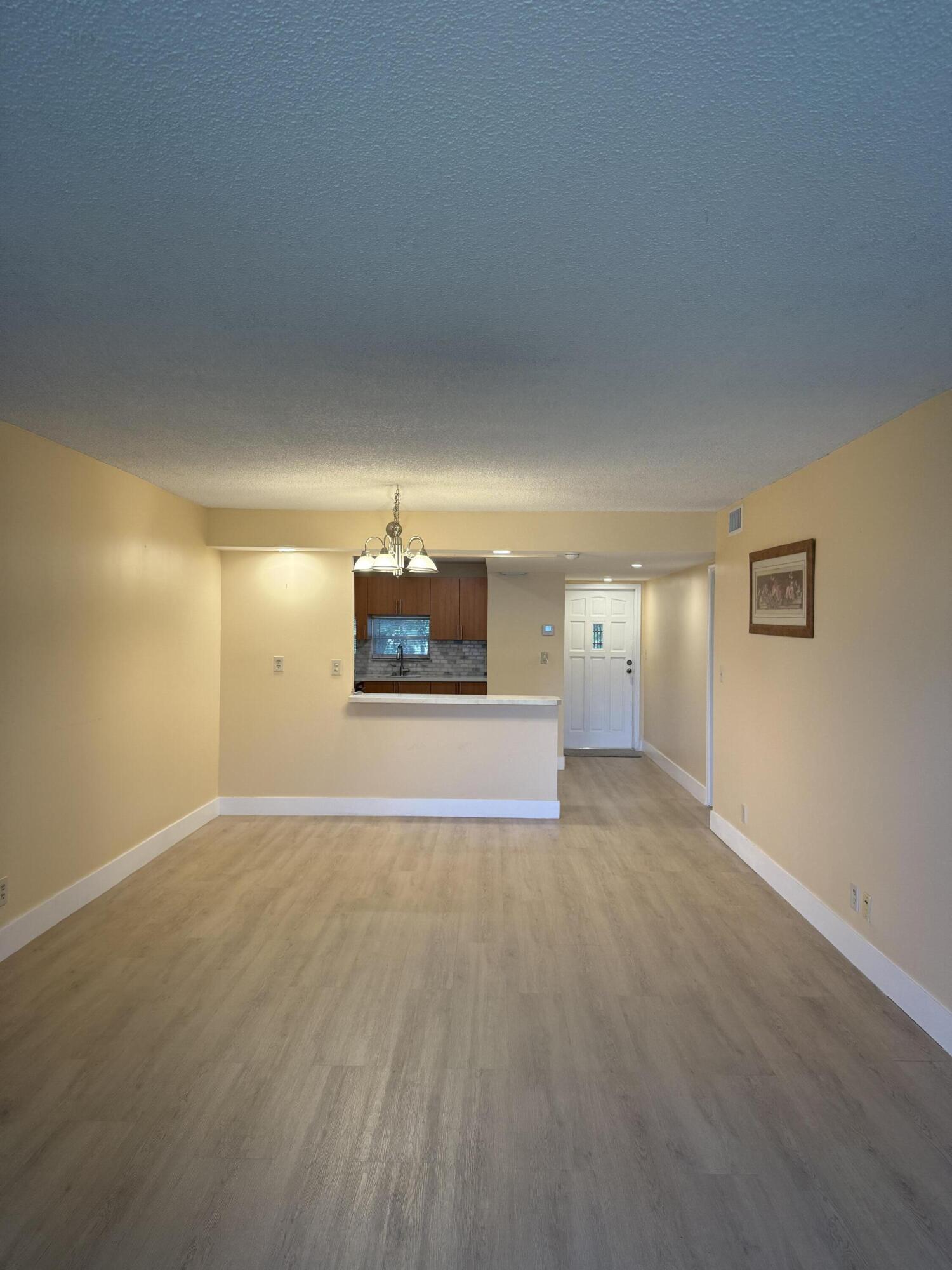 HOLLYBROOK GOLF AND - Residential