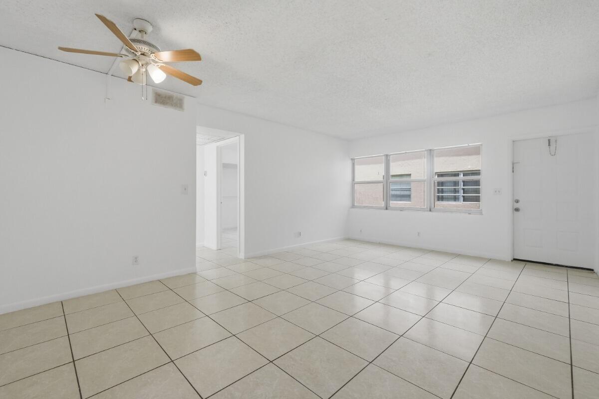 LAKEWOOD VILLAGE - Residential Lease