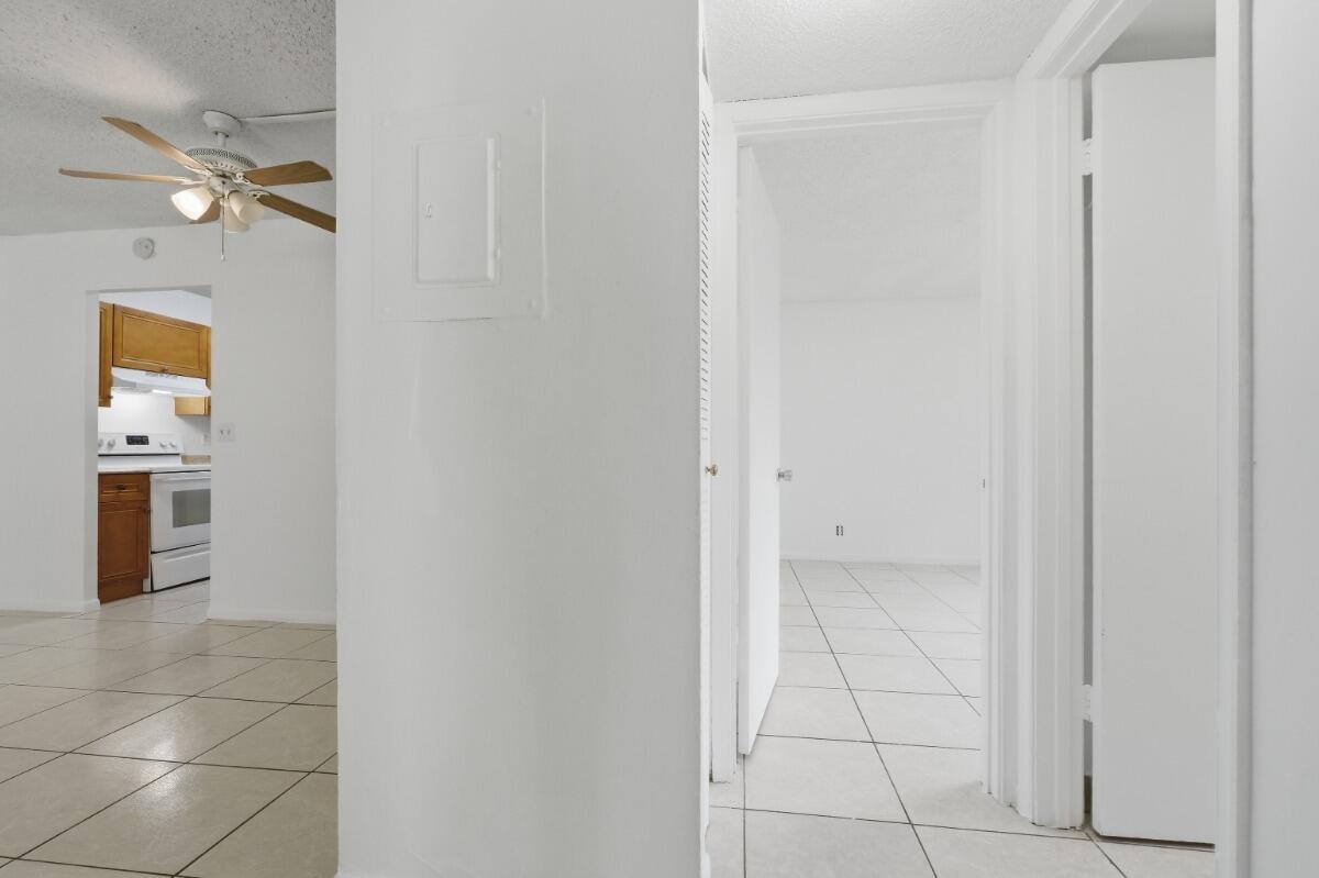 LAKEWOOD VILLAGE - Residential Lease