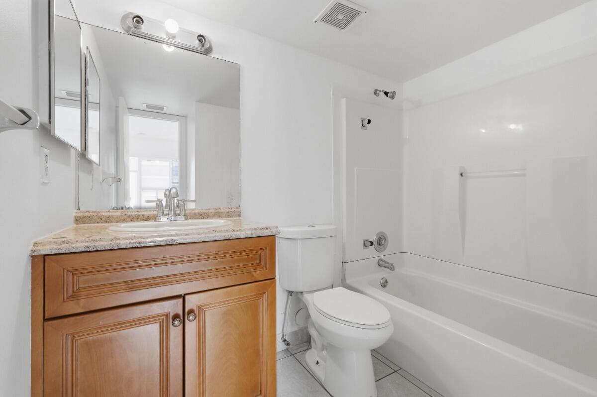 LAKEWOOD VILLAGE - Residential Lease