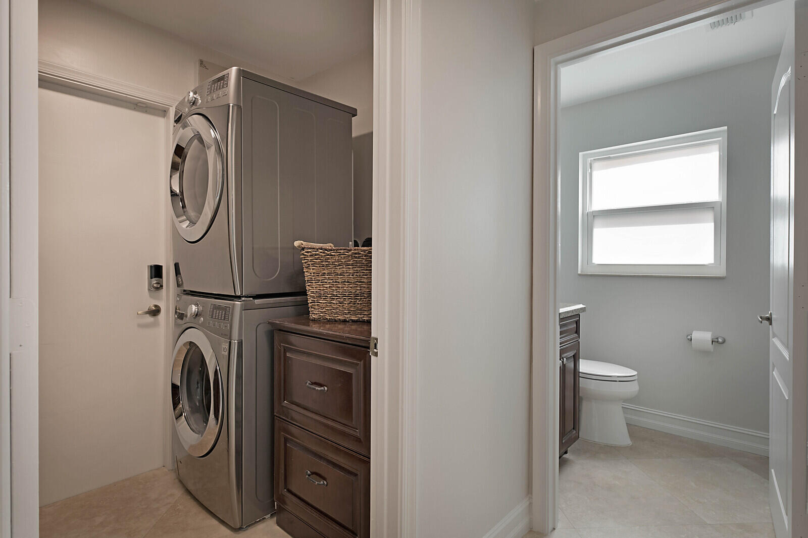 SYMPHONY BAY - Residential Lease