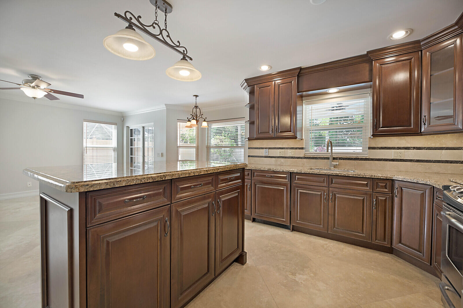 SYMPHONY BAY - Residential Lease