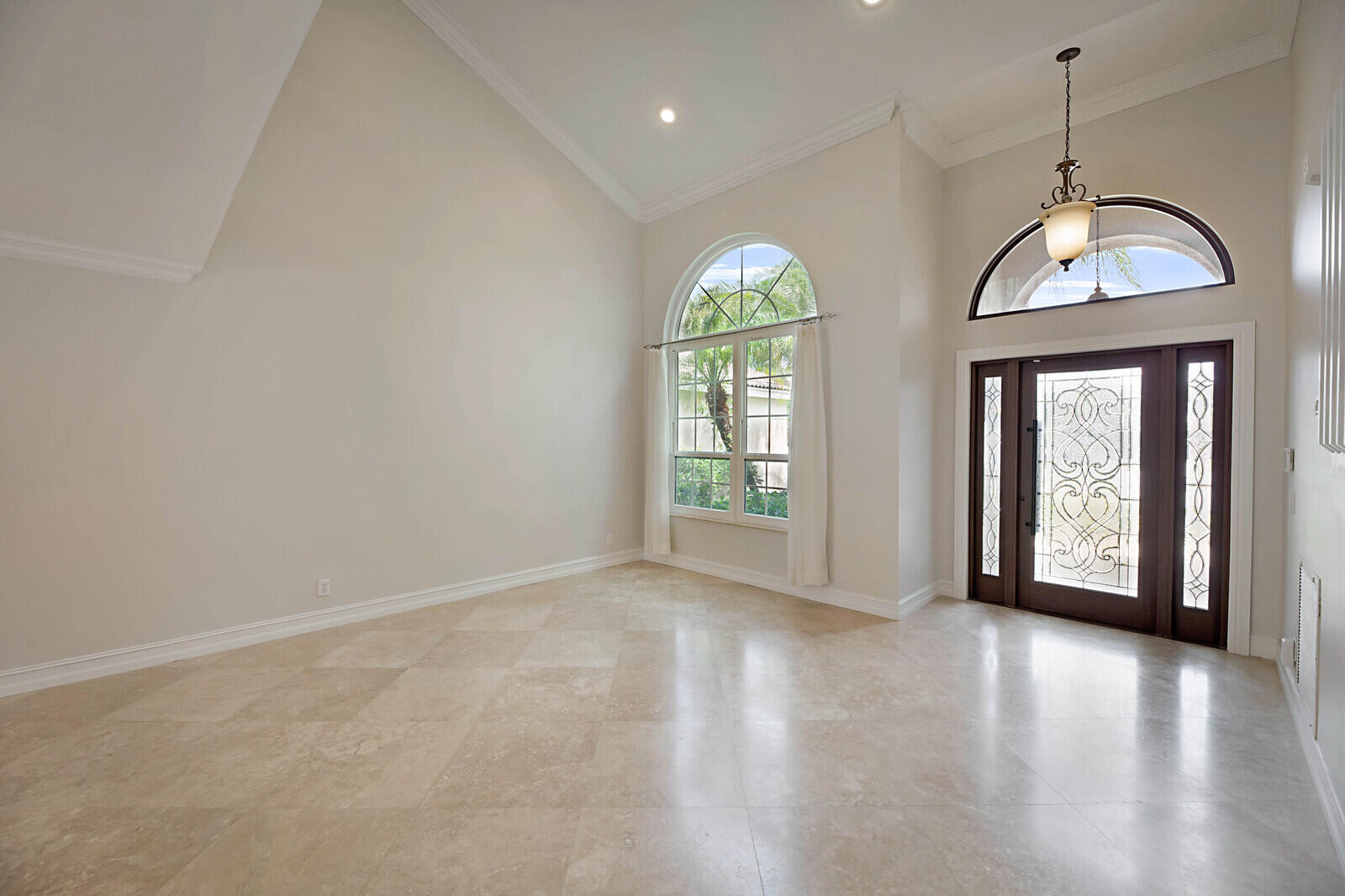 SYMPHONY BAY - Residential Lease
