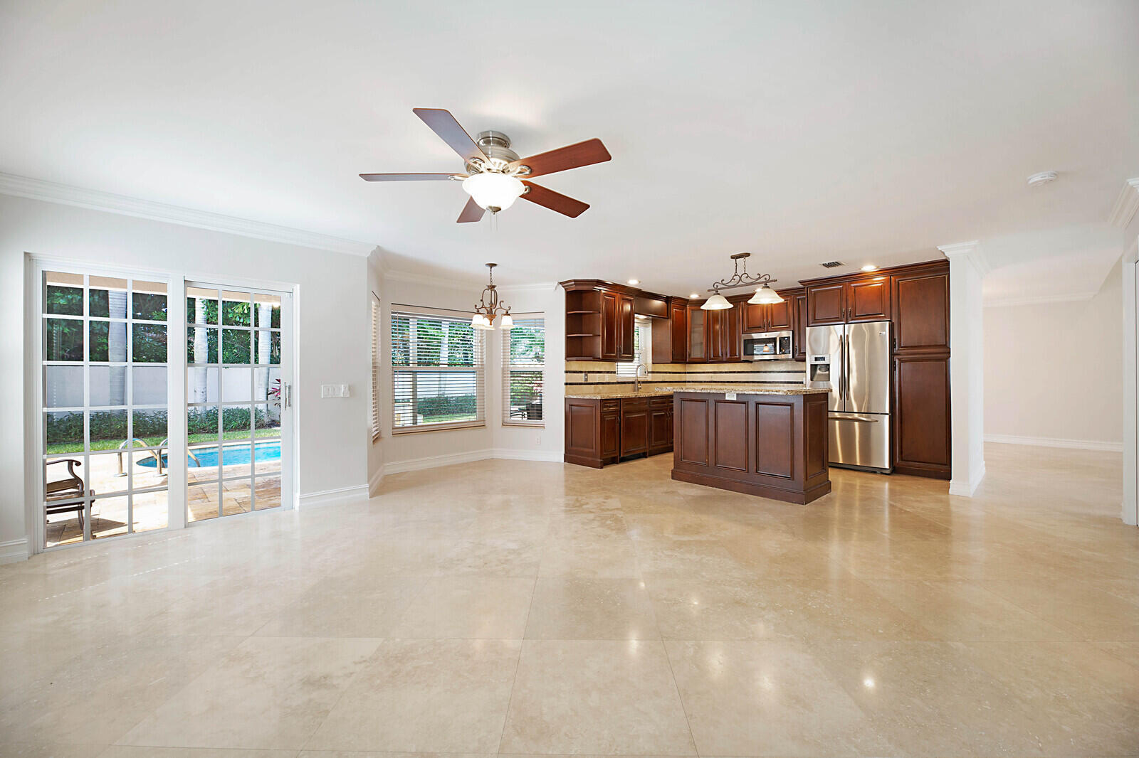 SYMPHONY BAY - Residential Lease