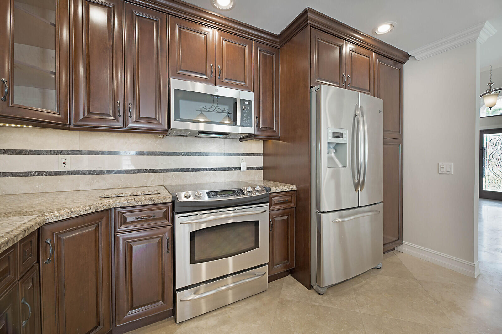 SYMPHONY BAY - Residential Lease