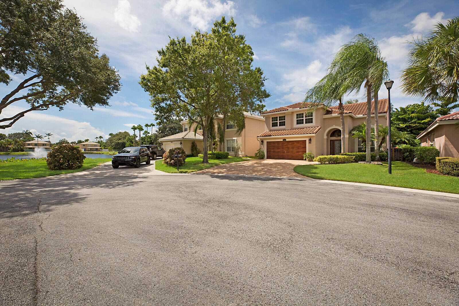 SYMPHONY BAY - Residential Lease