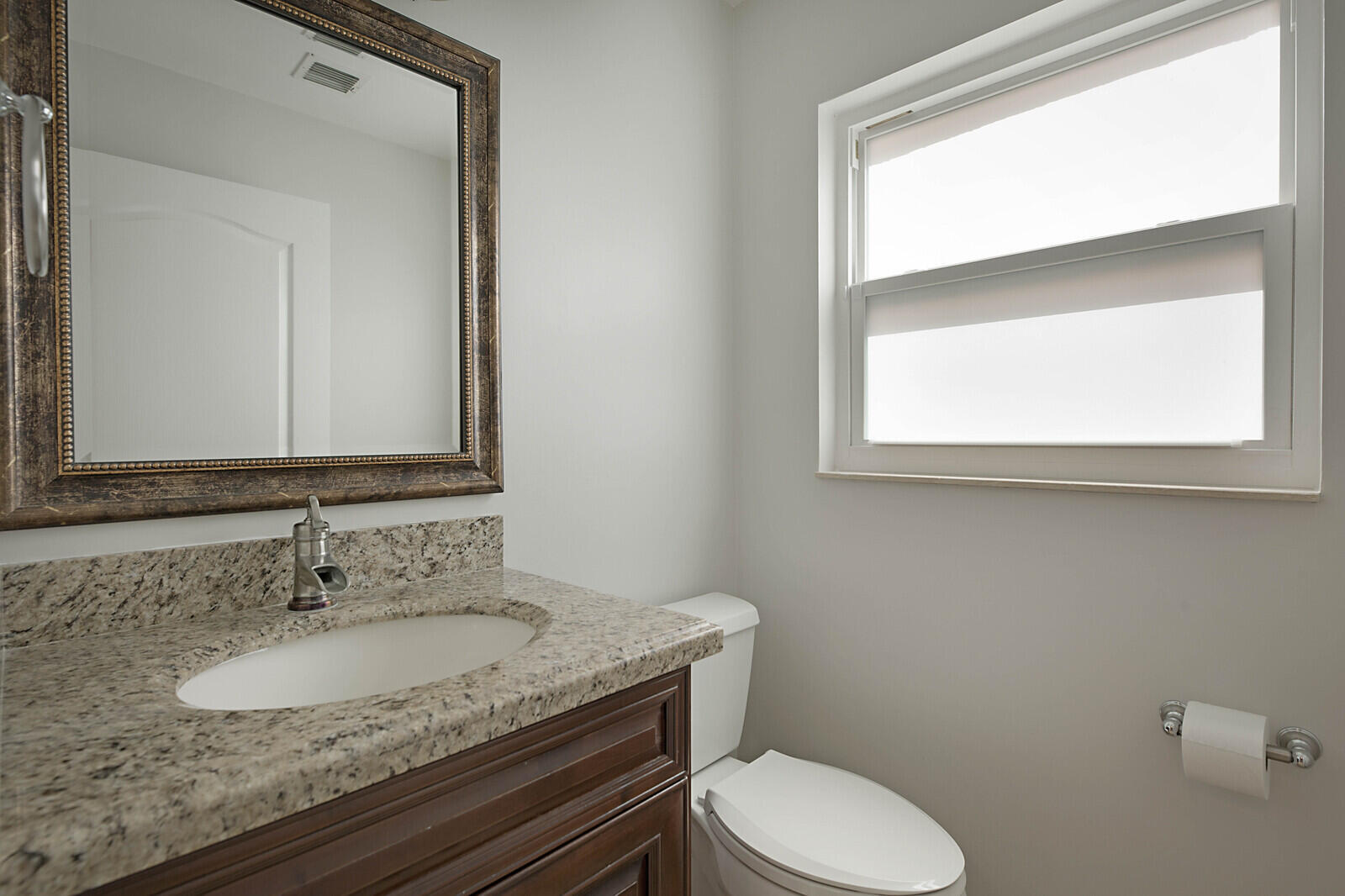 SYMPHONY BAY - Residential Lease