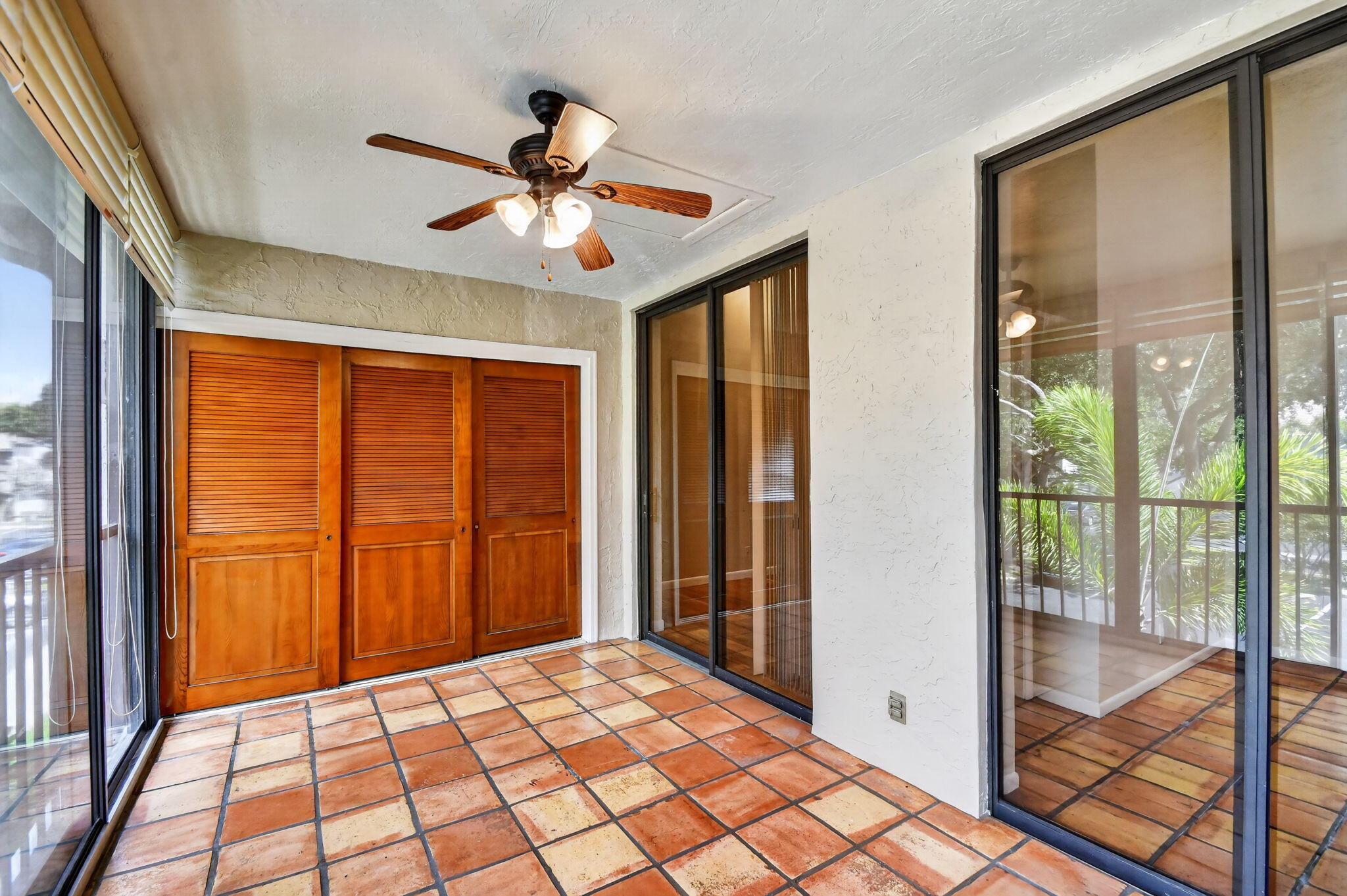 ALEXANDRA VILLAGE CONDO - Residential Lease