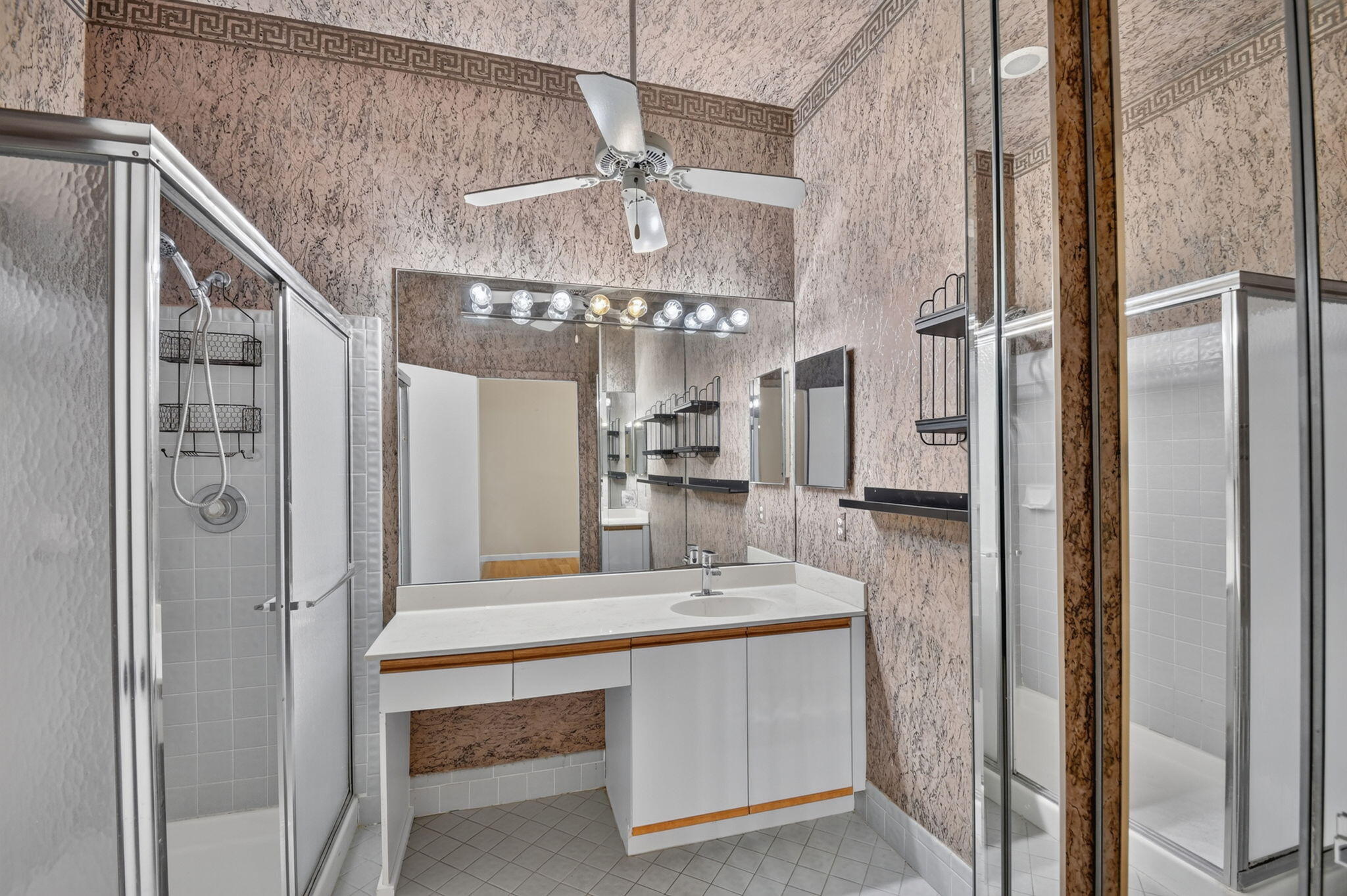 ALEXANDRA VILLAGE CONDO - Residential Lease