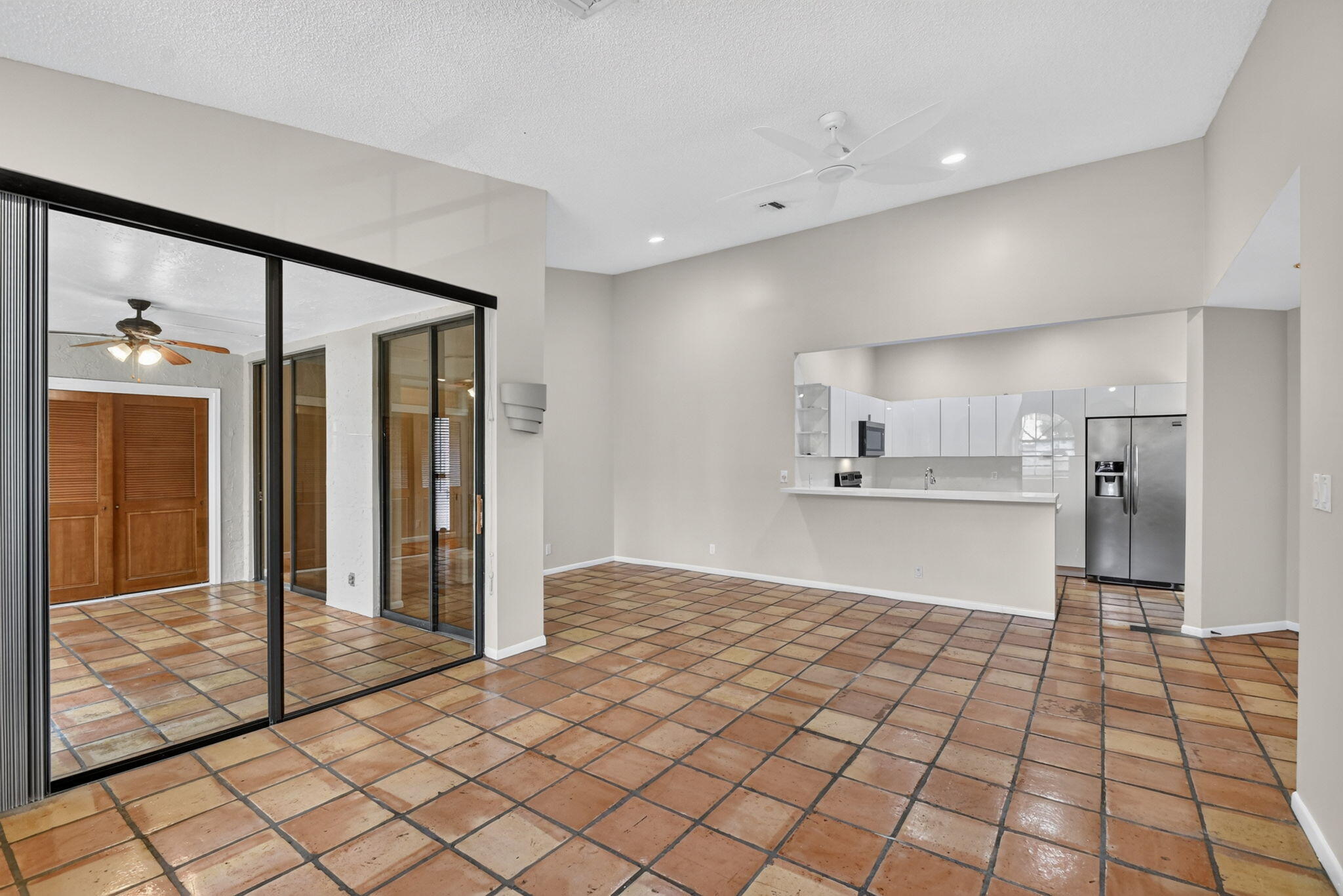 ALEXANDRA VILLAGE CONDO - Residential Lease