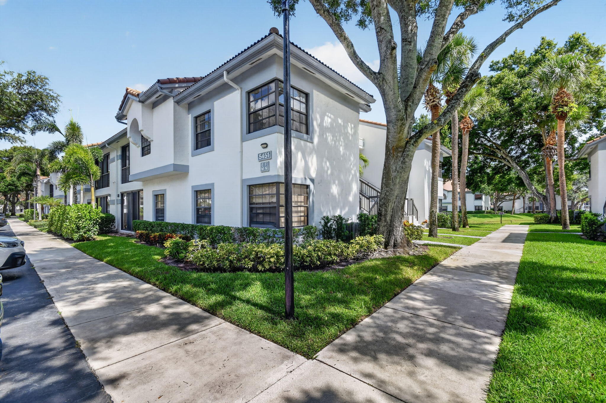 ALEXANDRA VILLAGE CONDO - Residential Lease