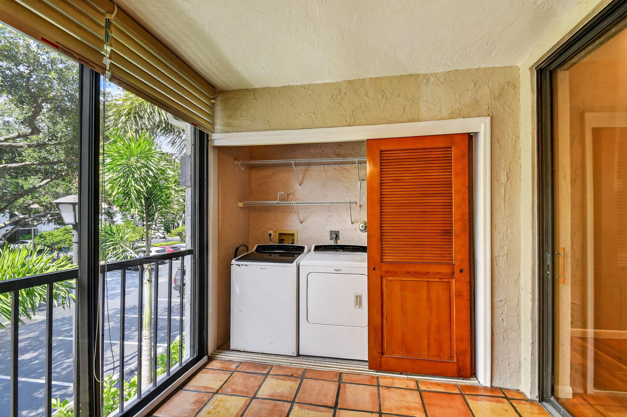 ALEXANDRA VILLAGE CONDO - Residential Lease