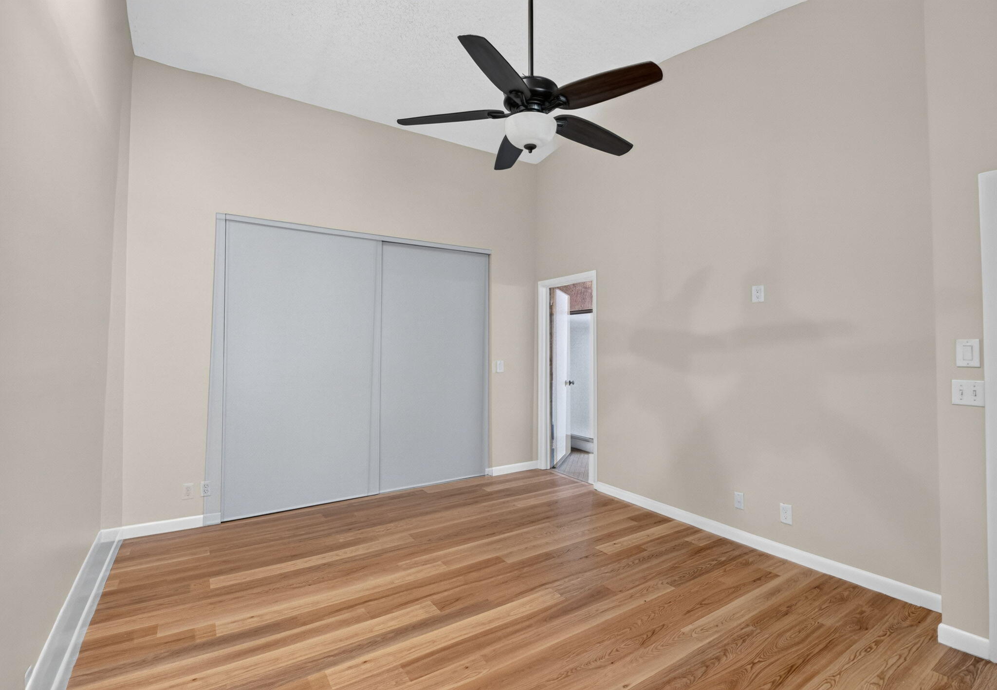 ALEXANDRA VILLAGE CONDO - Residential Lease