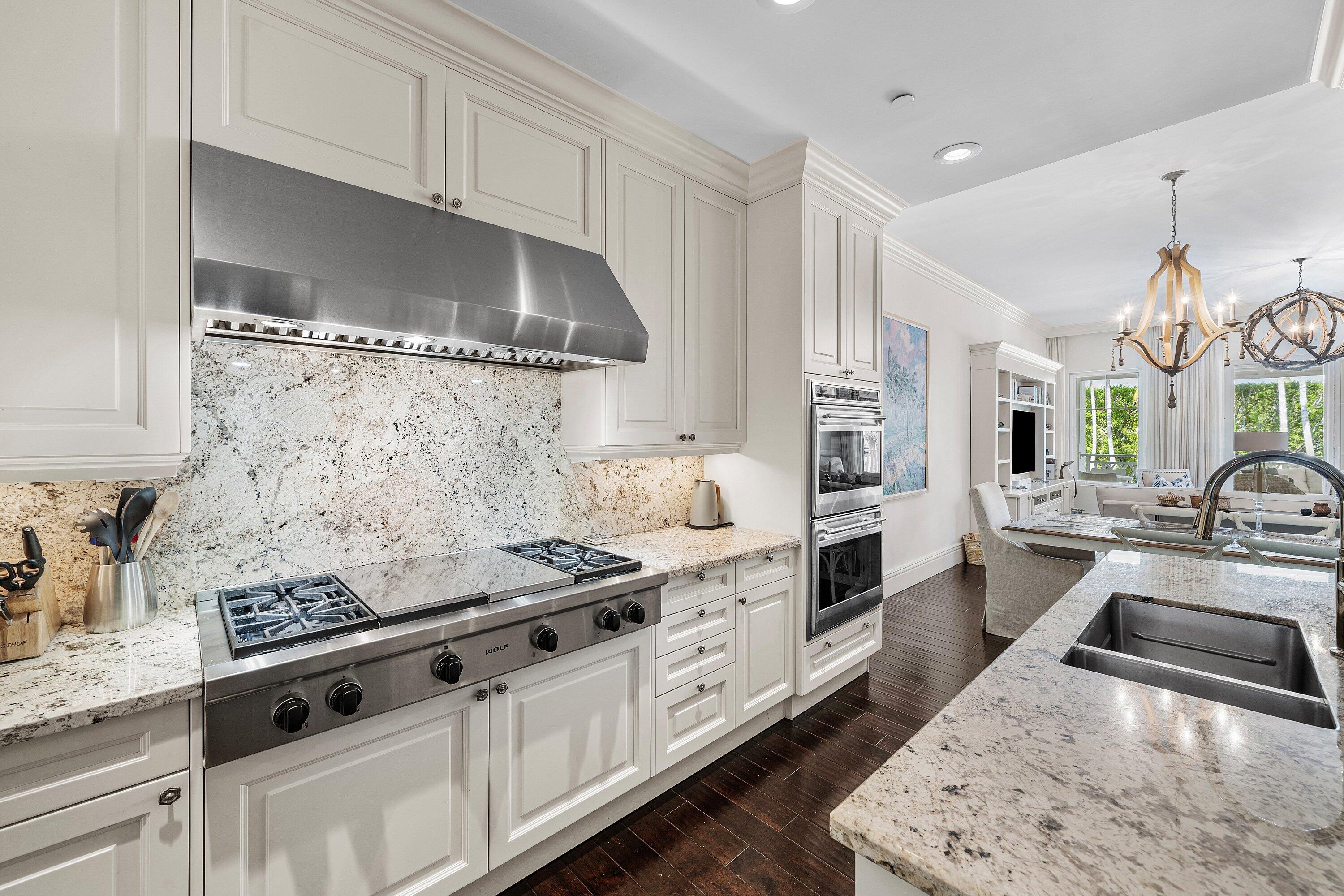 SEAGATE RESIDENCES CONDO - Residential