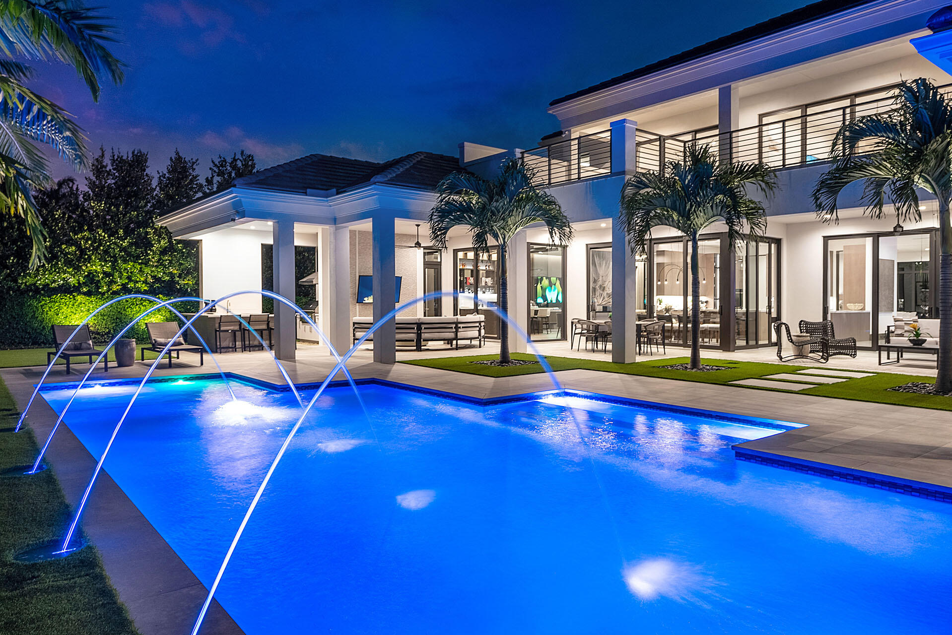 ROYAL PALM YACHT & COUNTRY CLUB - Residential