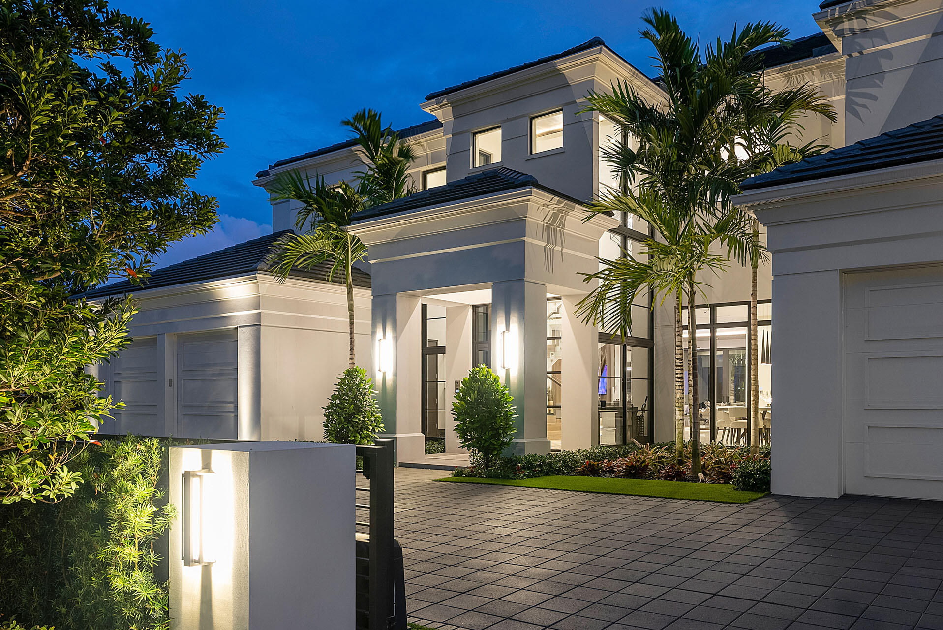 ROYAL PALM YACHT & COUNTRY CLUB - Residential