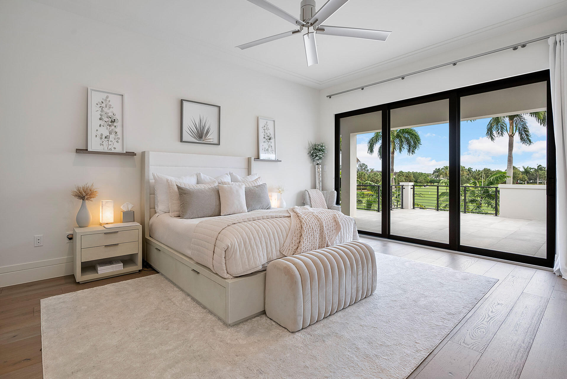 ROYAL PALM YACHT & COUNTRY CLUB - Residential