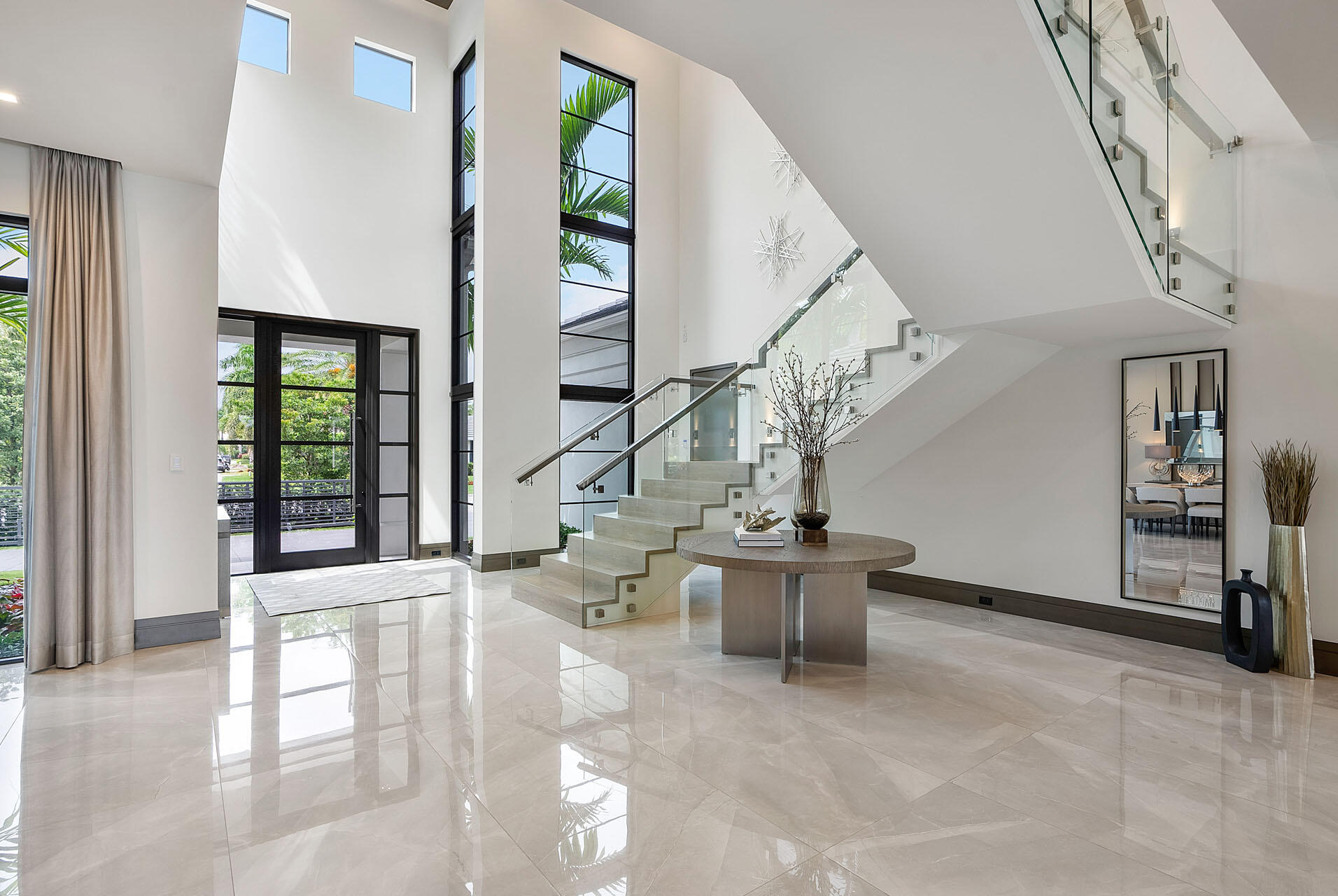 ROYAL PALM YACHT & COUNTRY CLUB - Residential