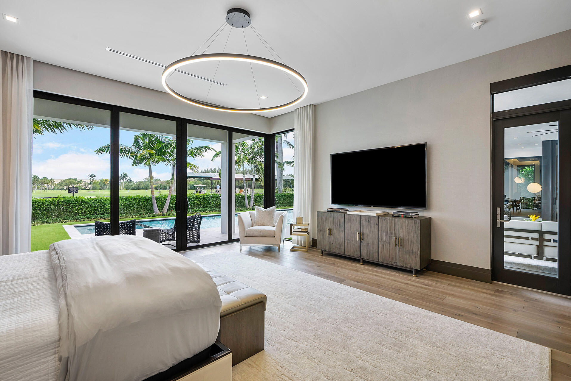 ROYAL PALM YACHT & COUNTRY CLUB - Residential