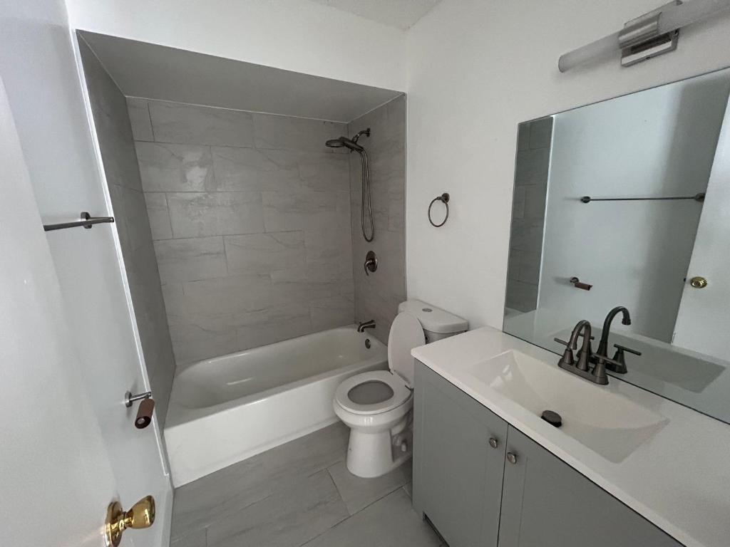 WHISPERING PINES UNIT 01 - Residential