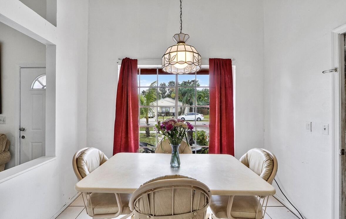 COUNTERPOINT ESTATES 6 - Residential