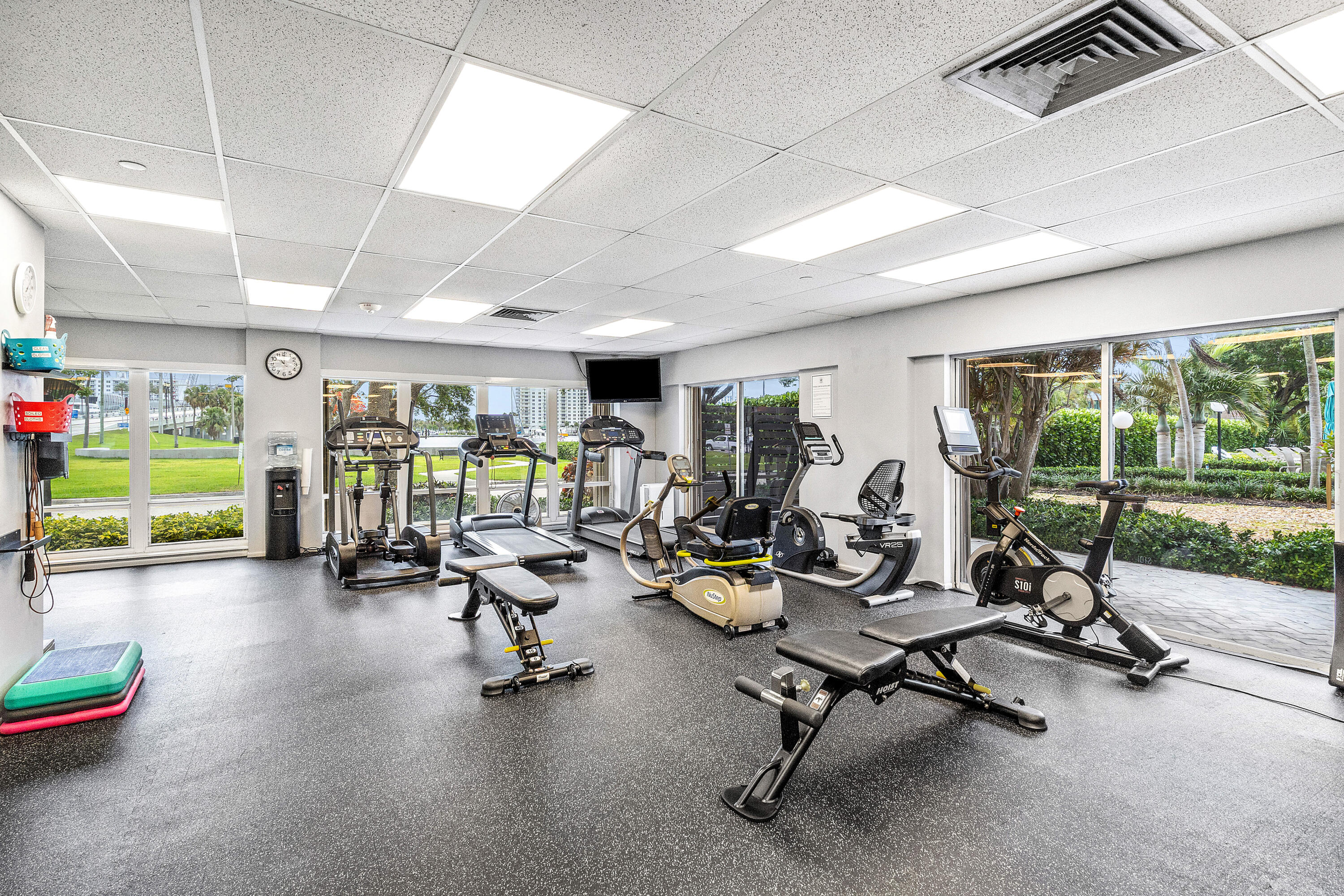 MARINE TOWER CONDO - Residential