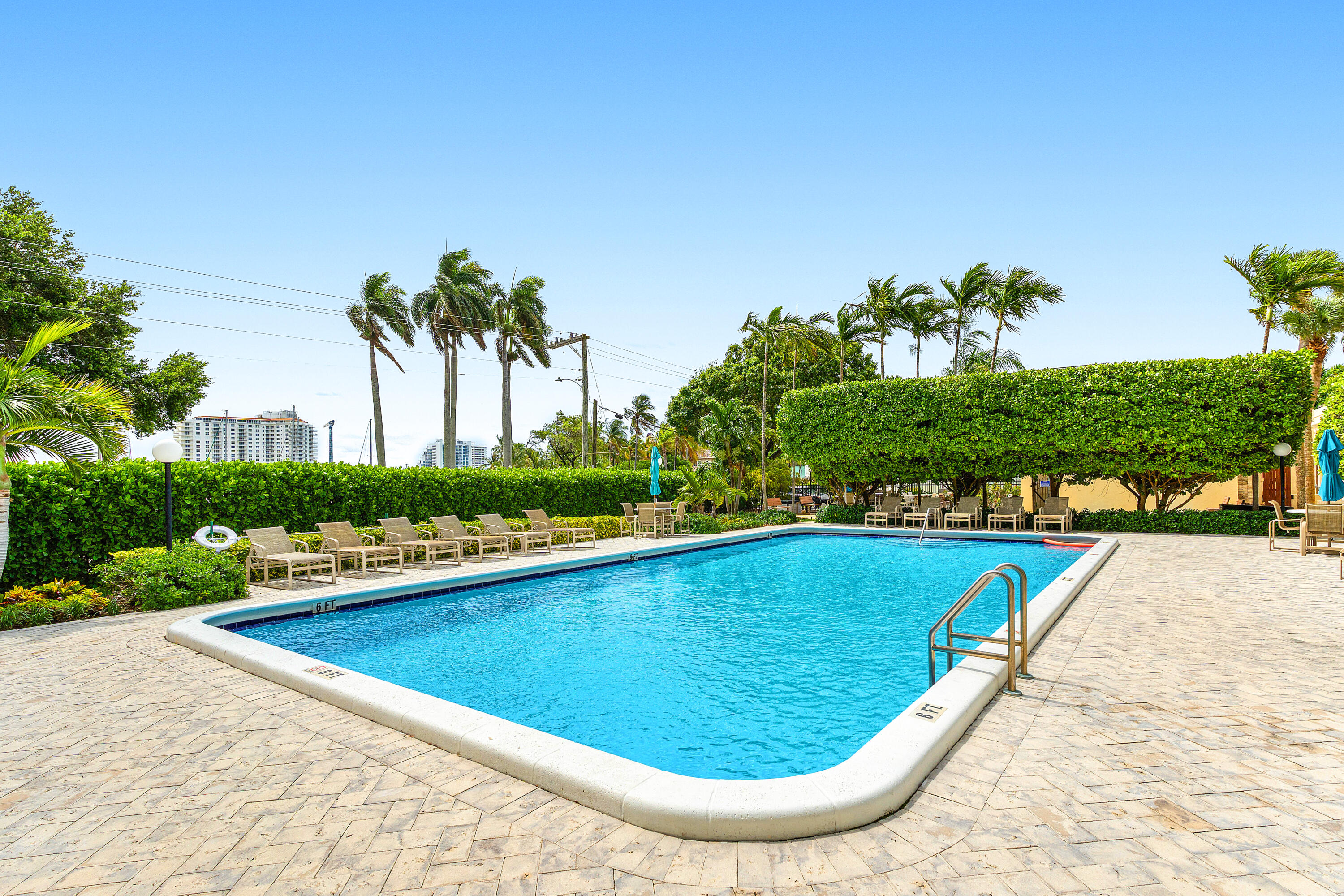 MARINE TOWER CONDO - Residential