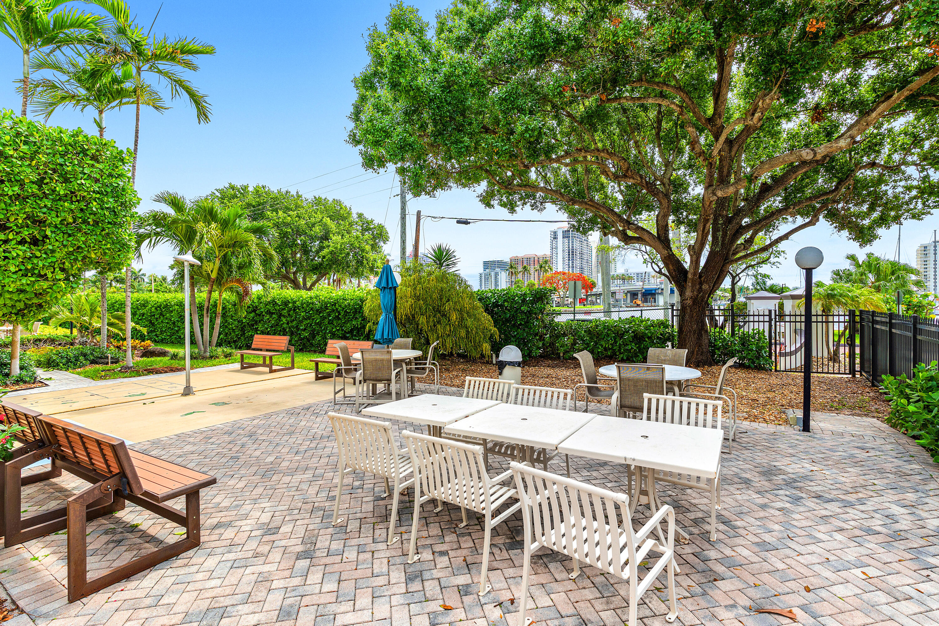 MARINE TOWER CONDO - Residential