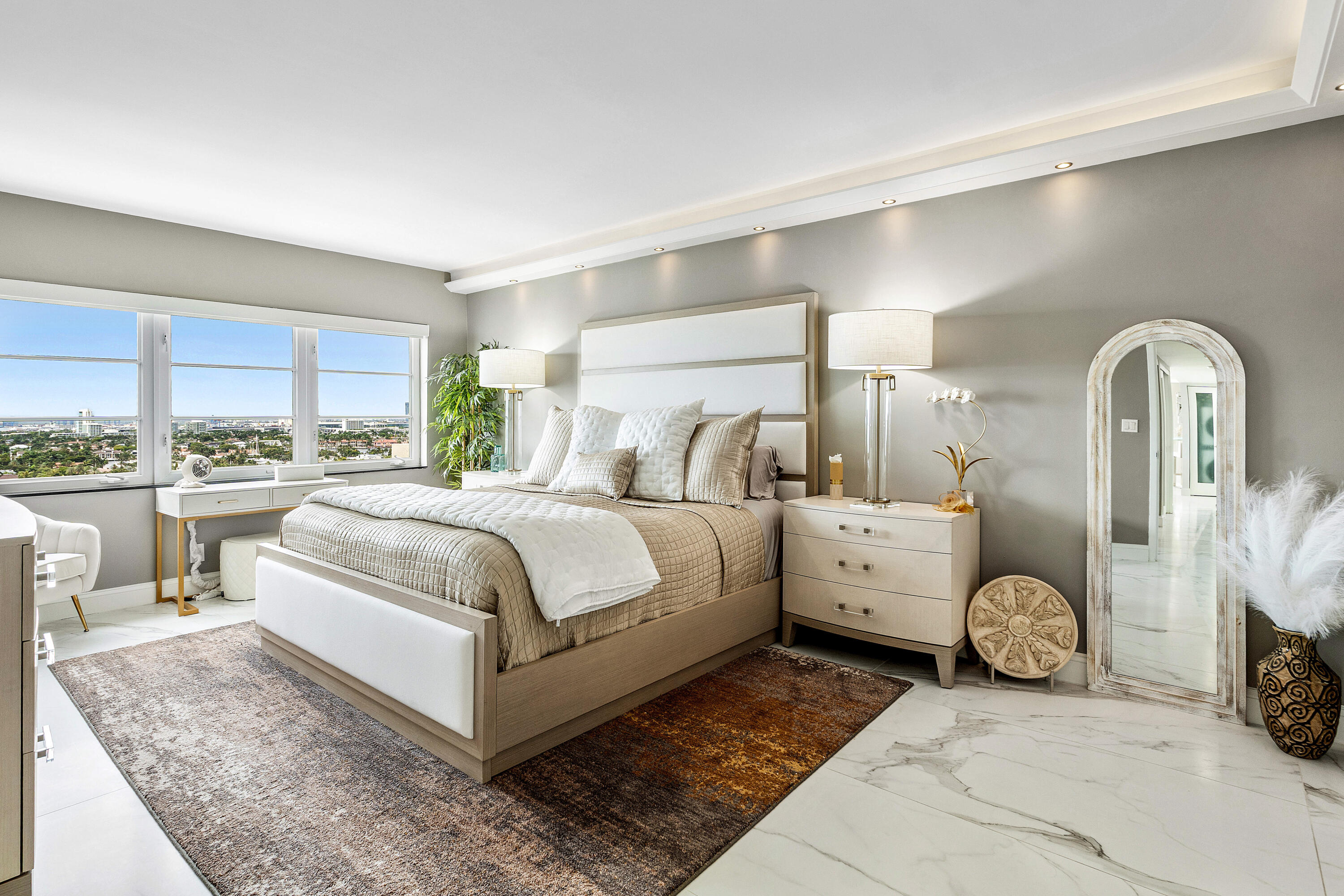 MARINE TOWER CONDO - Residential