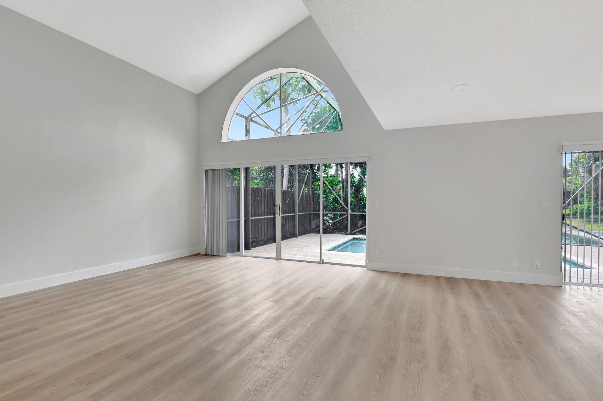 BOCA CHASE TR 9 B - Residential Lease