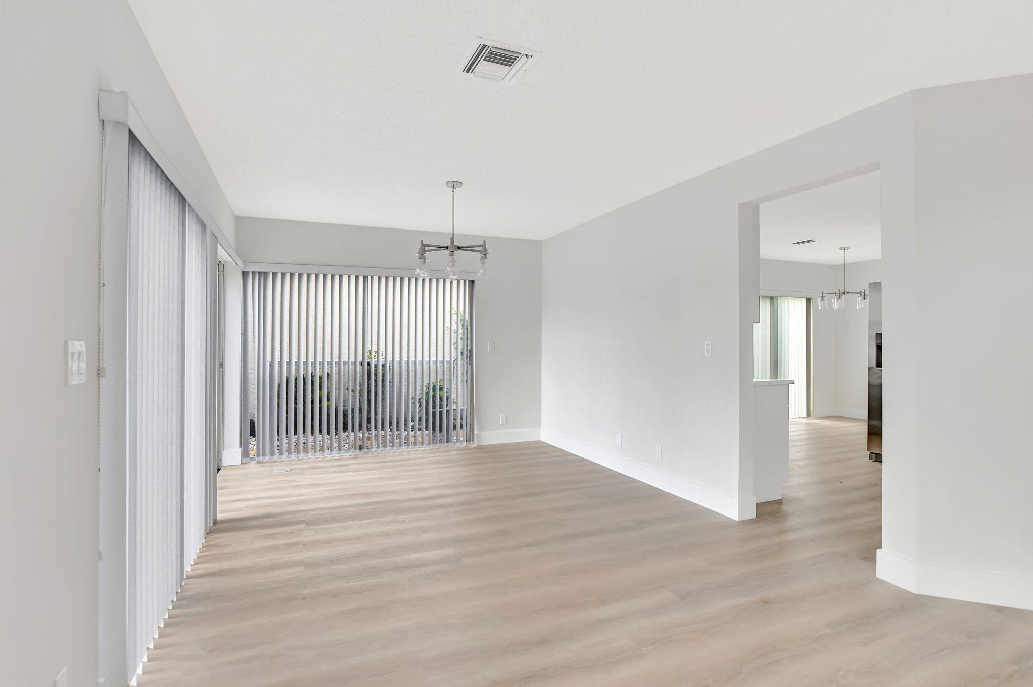 BOCA CHASE TR 9 B - Residential Lease