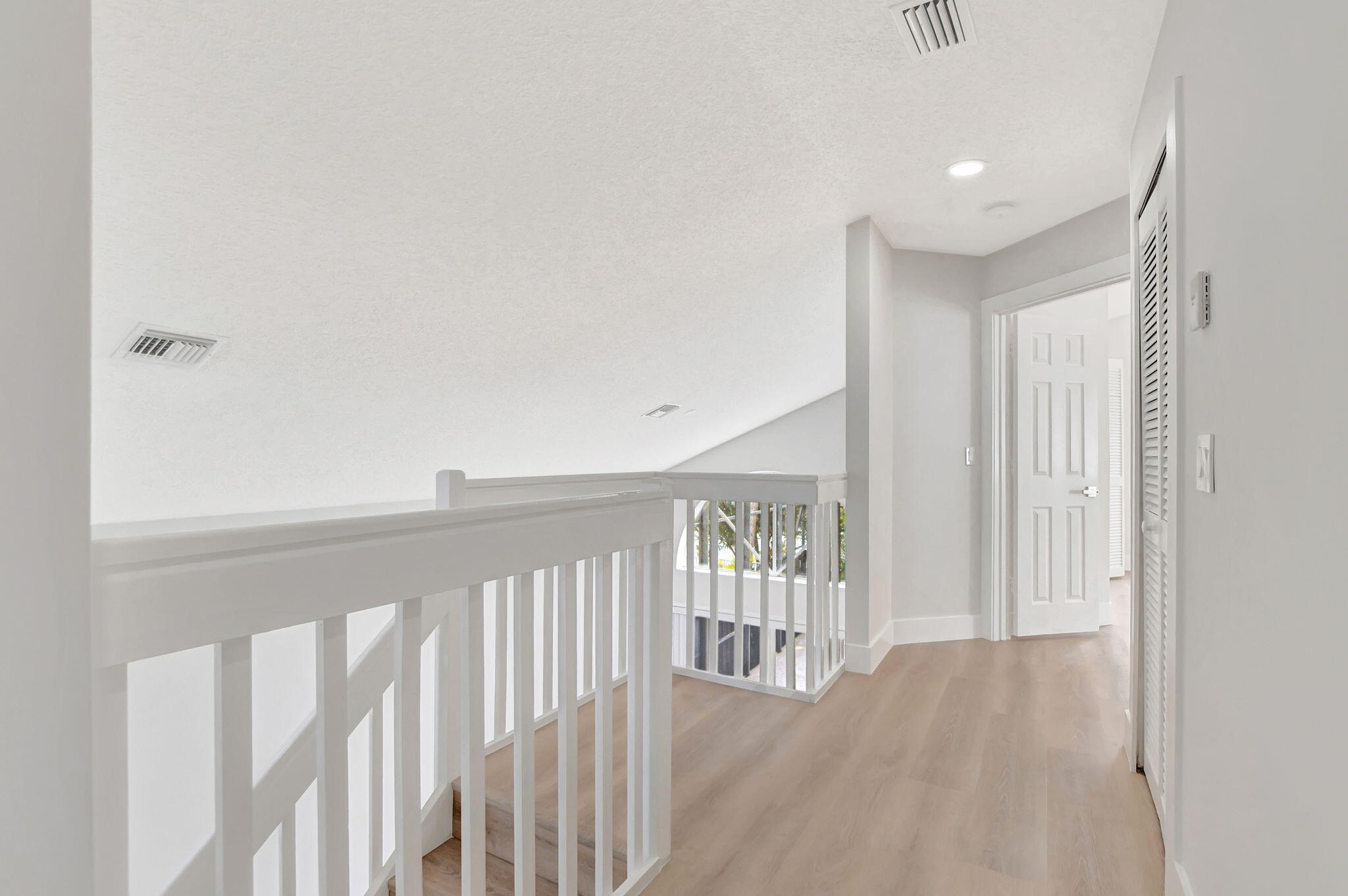 BOCA CHASE TR 9 B - Residential Lease