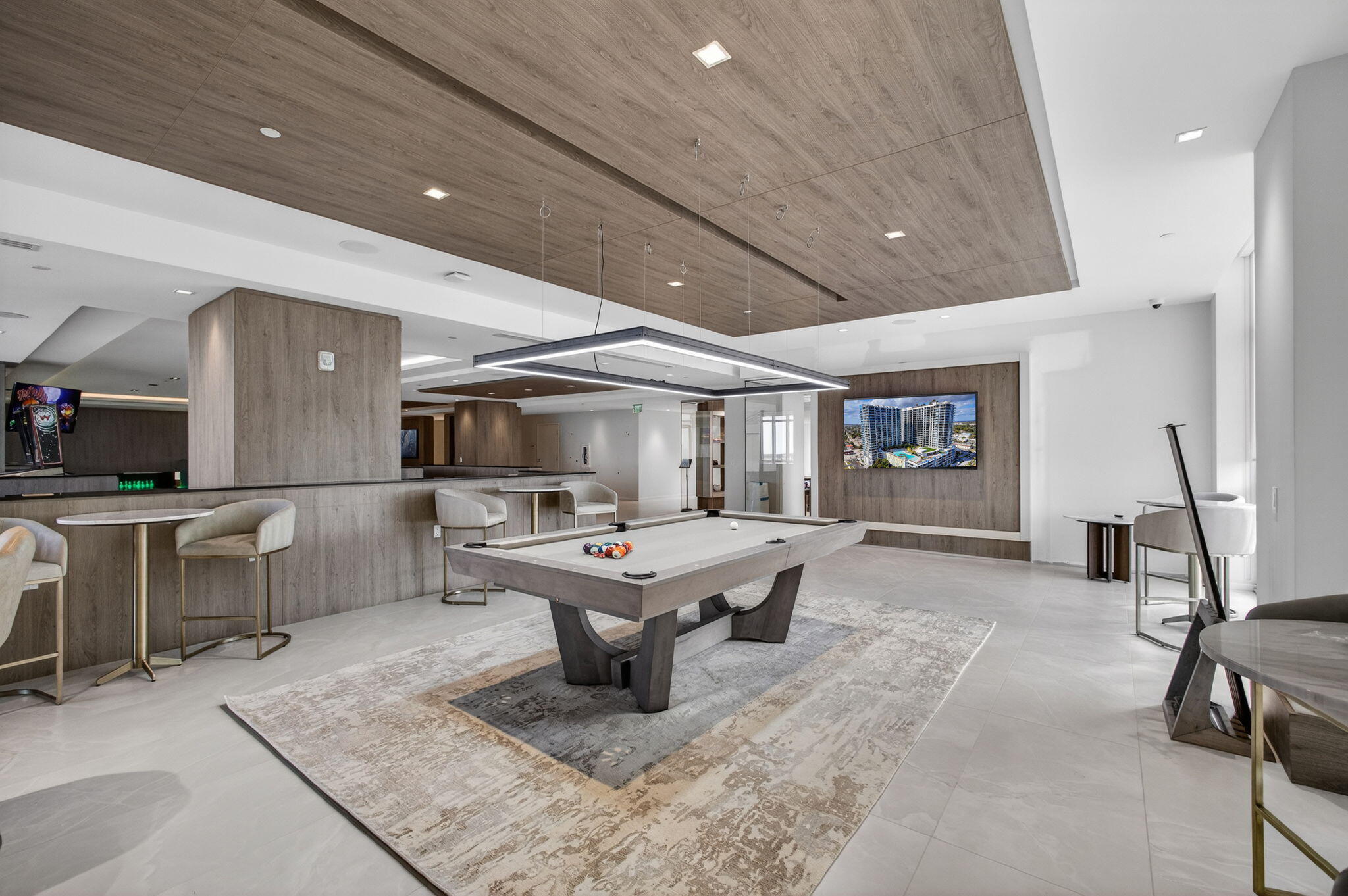 Nautilus 220 Condominium - Residential