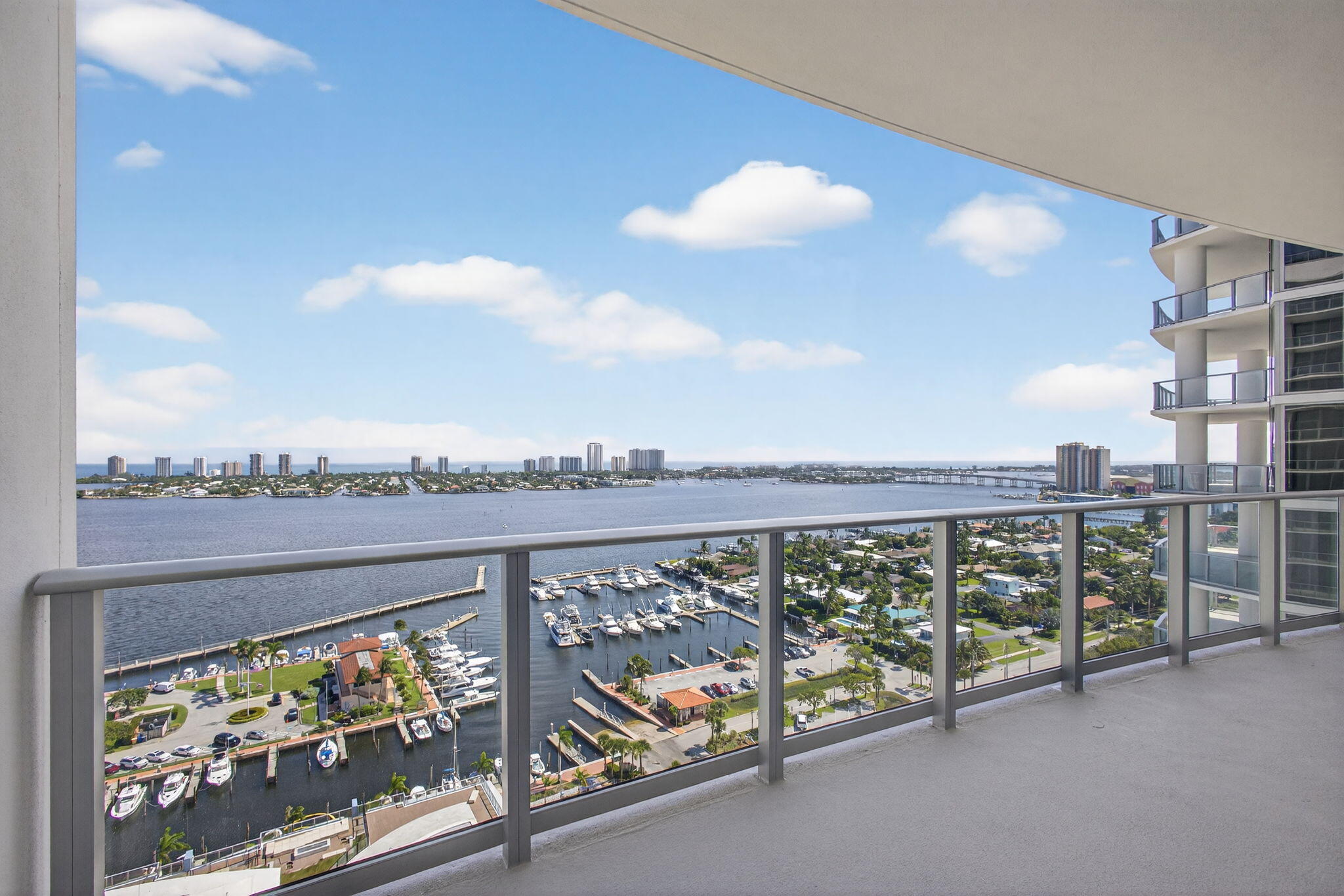Nautilus 220 Condominium - Residential