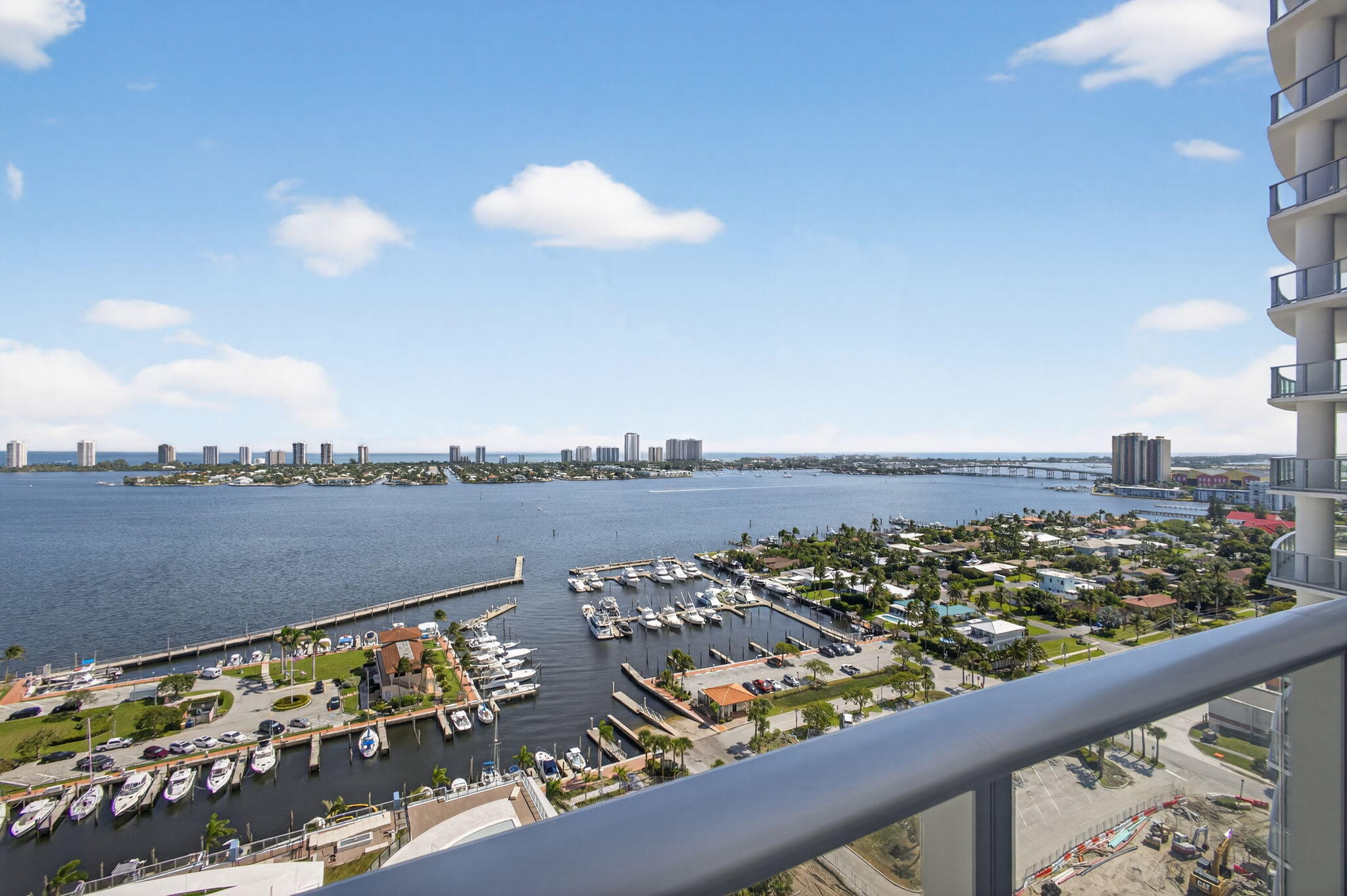 Nautilus 220 Condominium - Residential