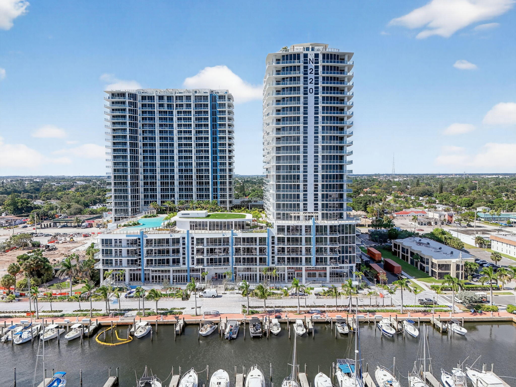 Nautilus 220 Condominium - Residential