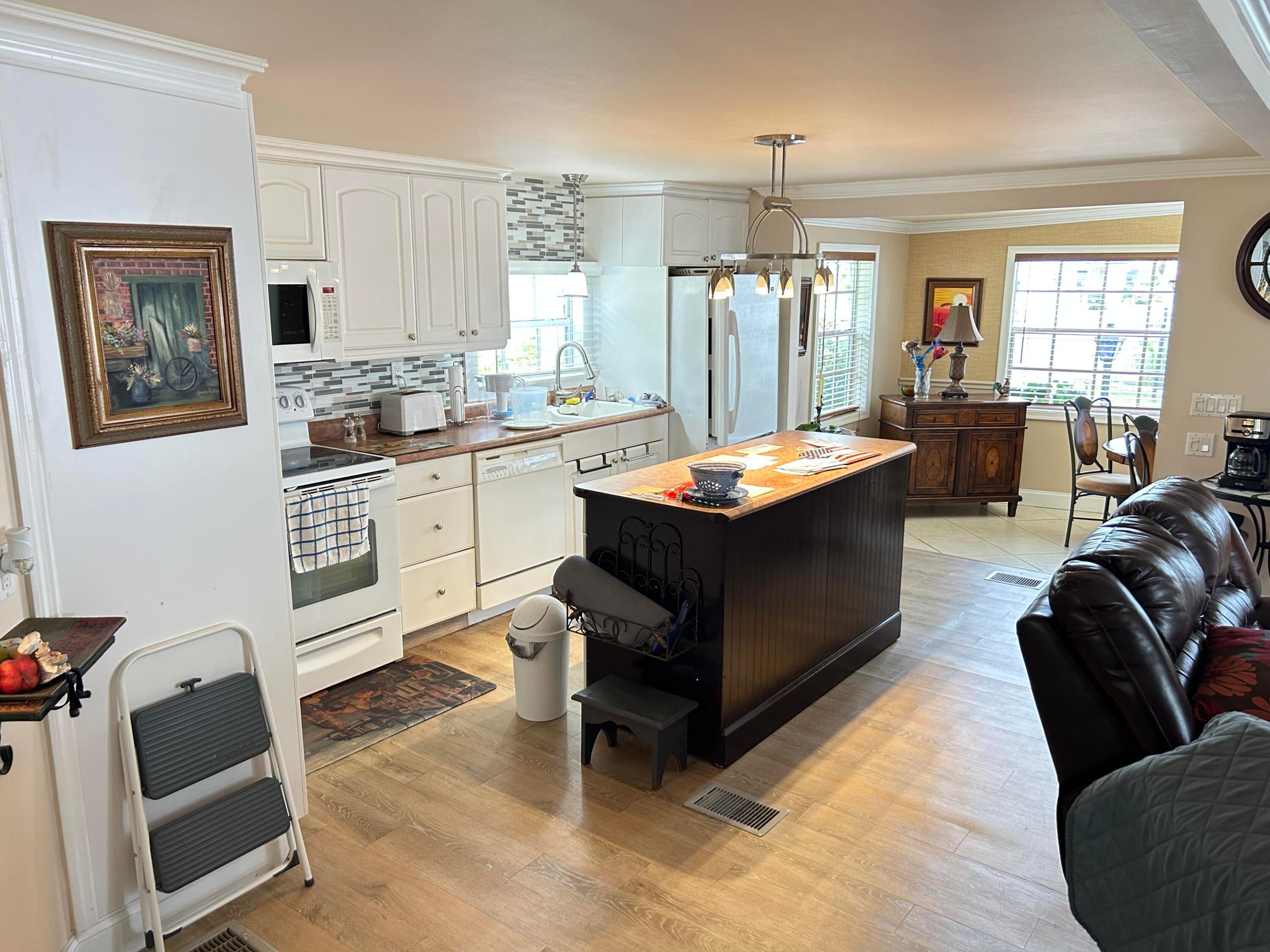 Orangebrook Harbor - Residential