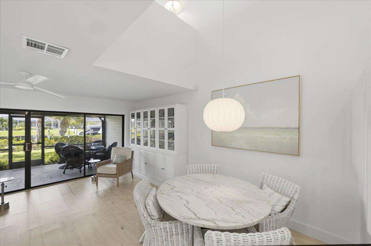 TARPON BAY MOORINGS - Residential