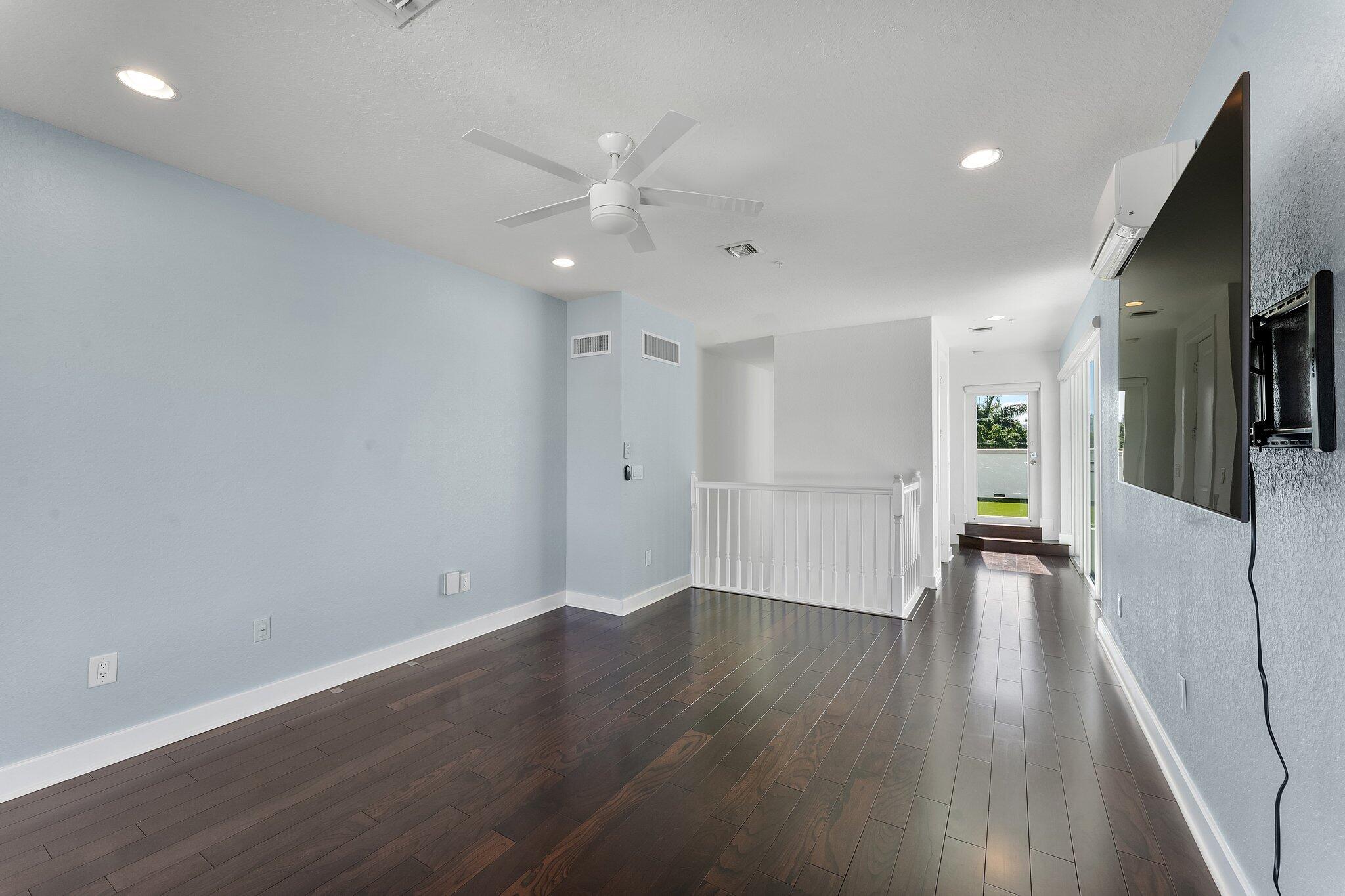 NURMI ISLES ISLAND NO 4 - Residential Lease