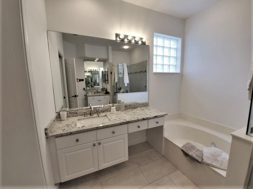 PGA RESORT COMMUNITY OF MONTEREY POINTE - Residential Lease