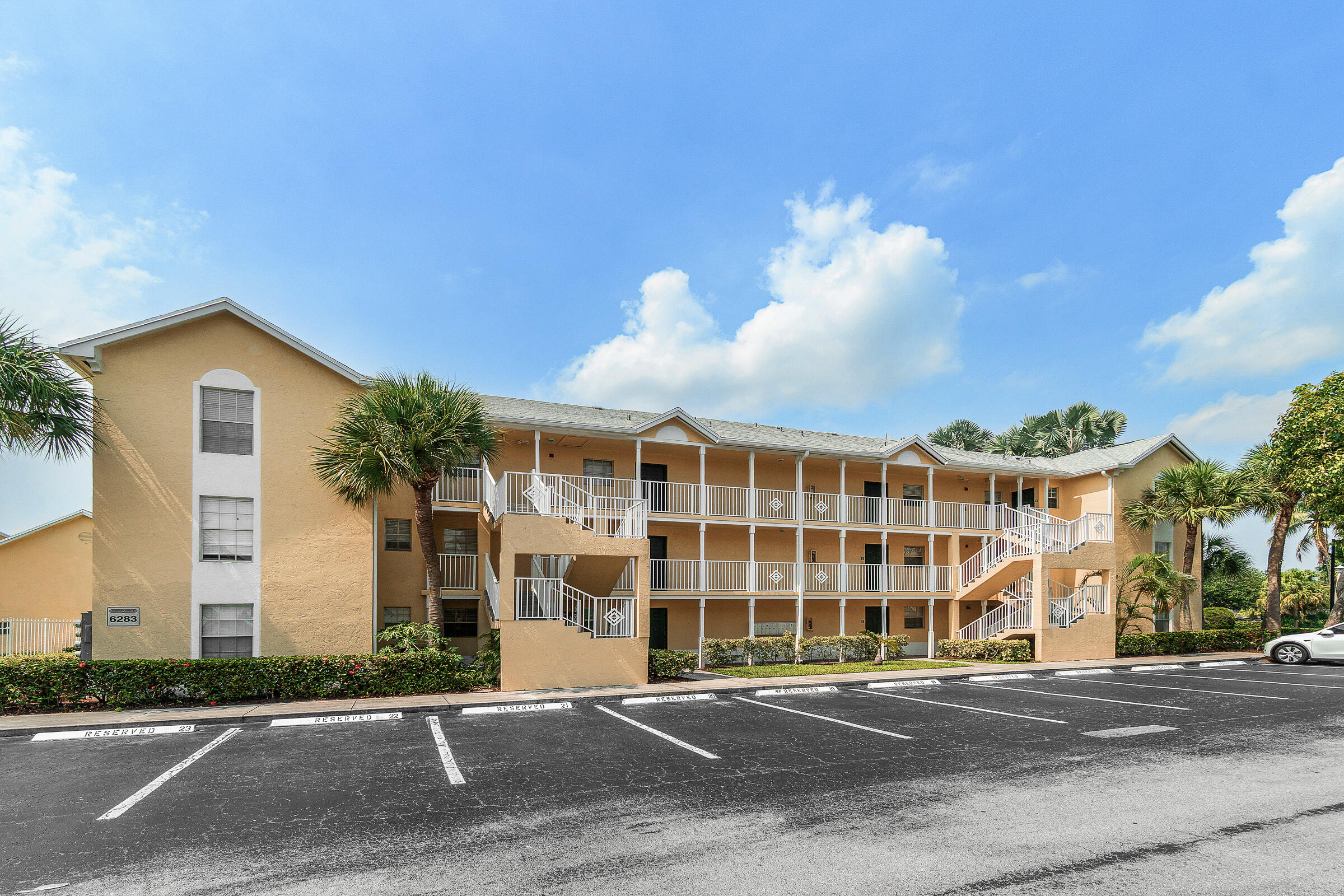 ADDISON POINTE AT BOCA RATON CONDO - Residential