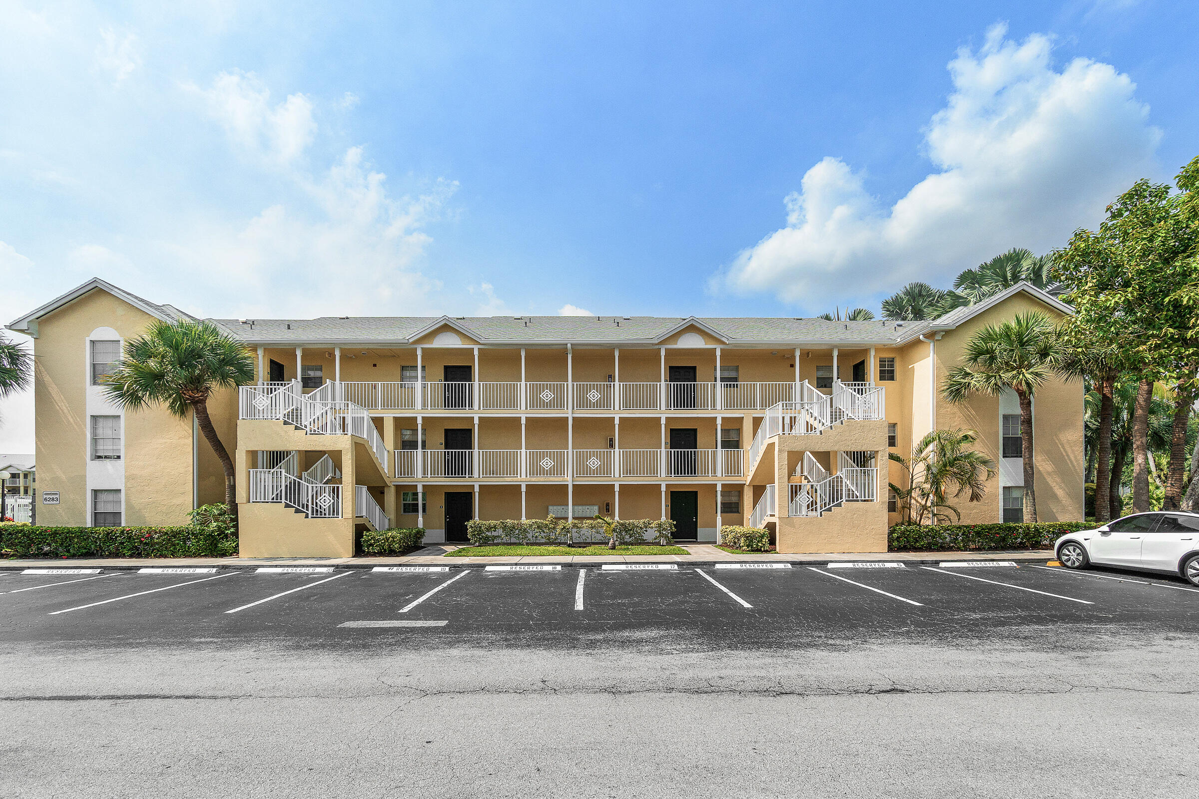 ADDISON POINTE AT BOCA RATON CONDO - Residential