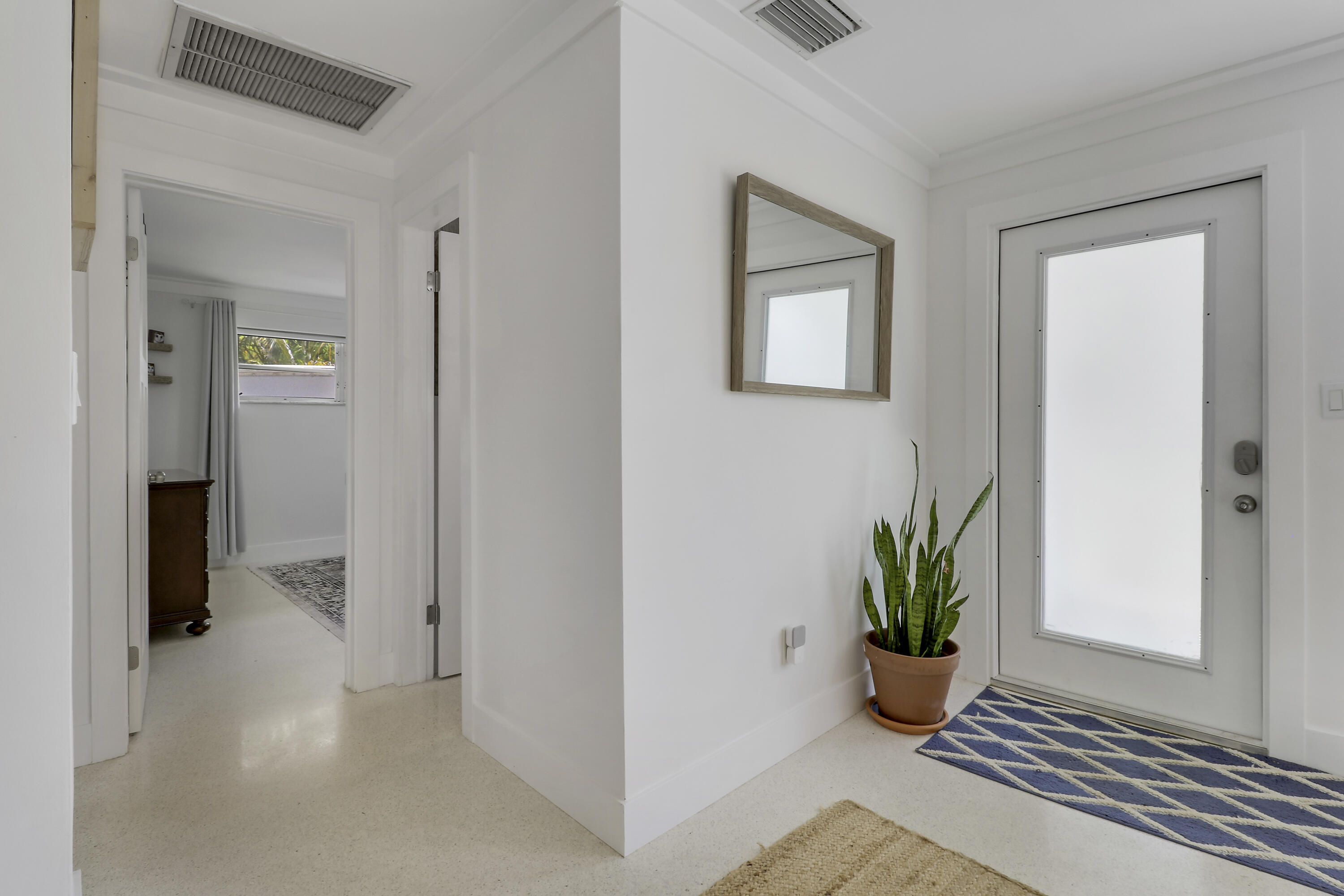 RIVERSIDE DRIVE PARK SEC A - Residential Lease