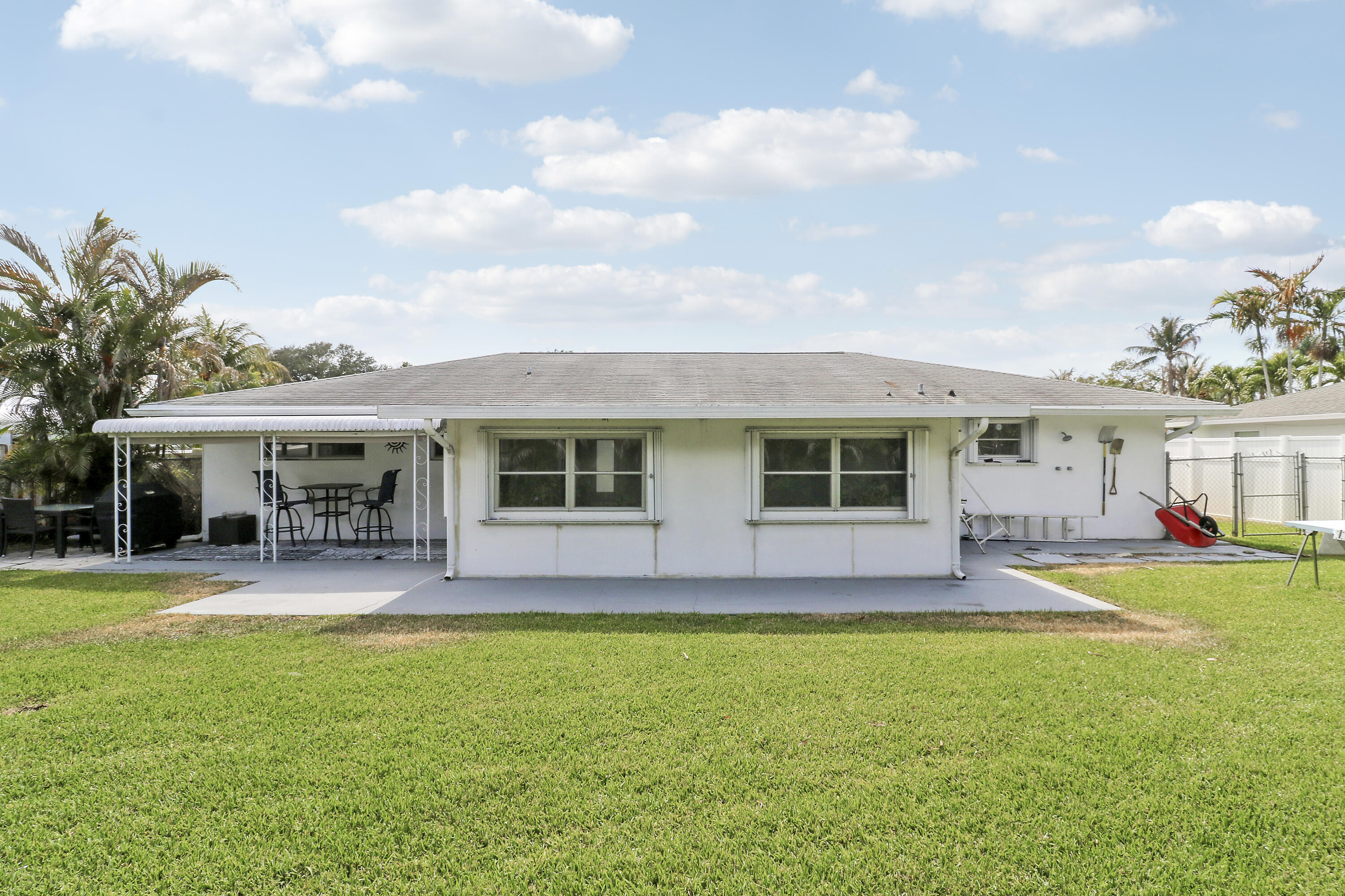 RIVERSIDE DRIVE PARK SEC A - Residential Lease
